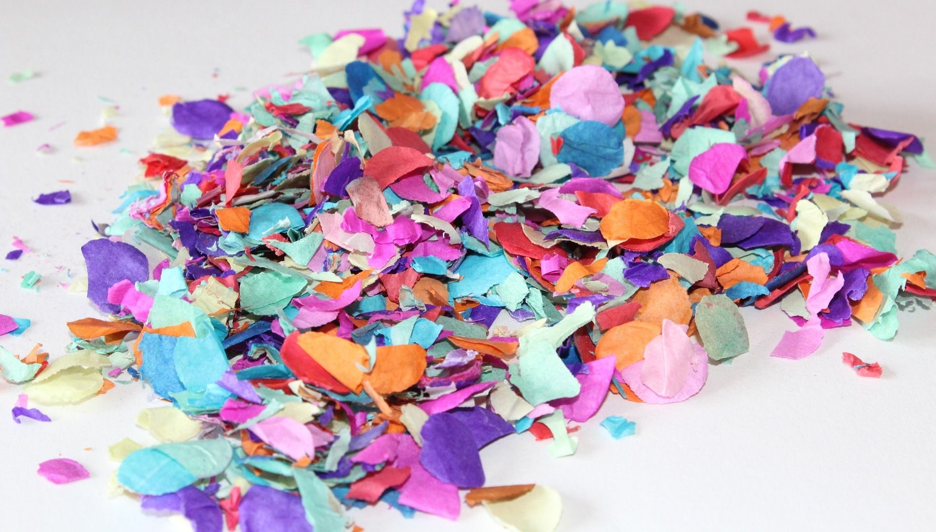 confetti-1155440_1920