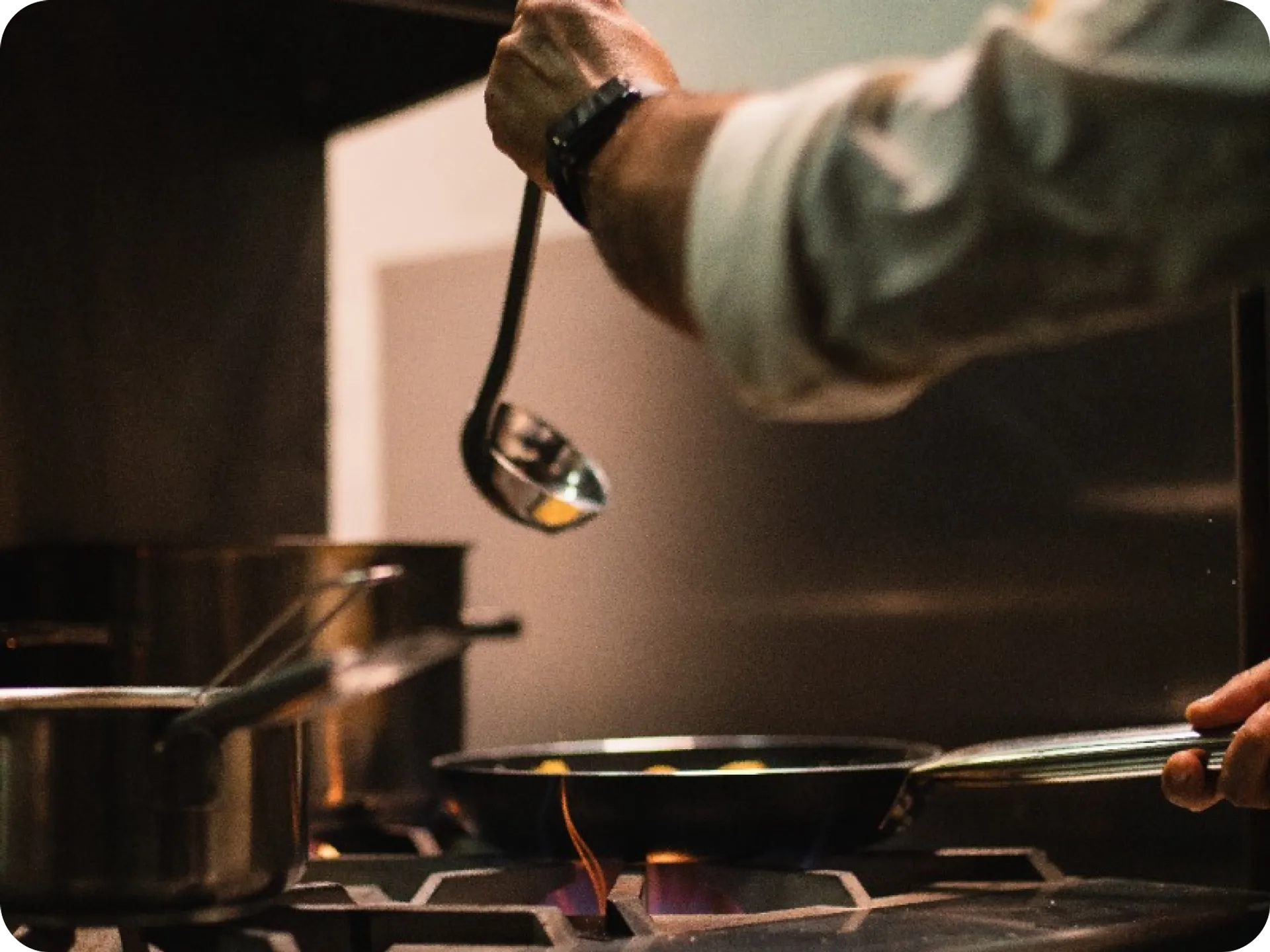 ghost kitchen is cost effective solution for restaurateurs.