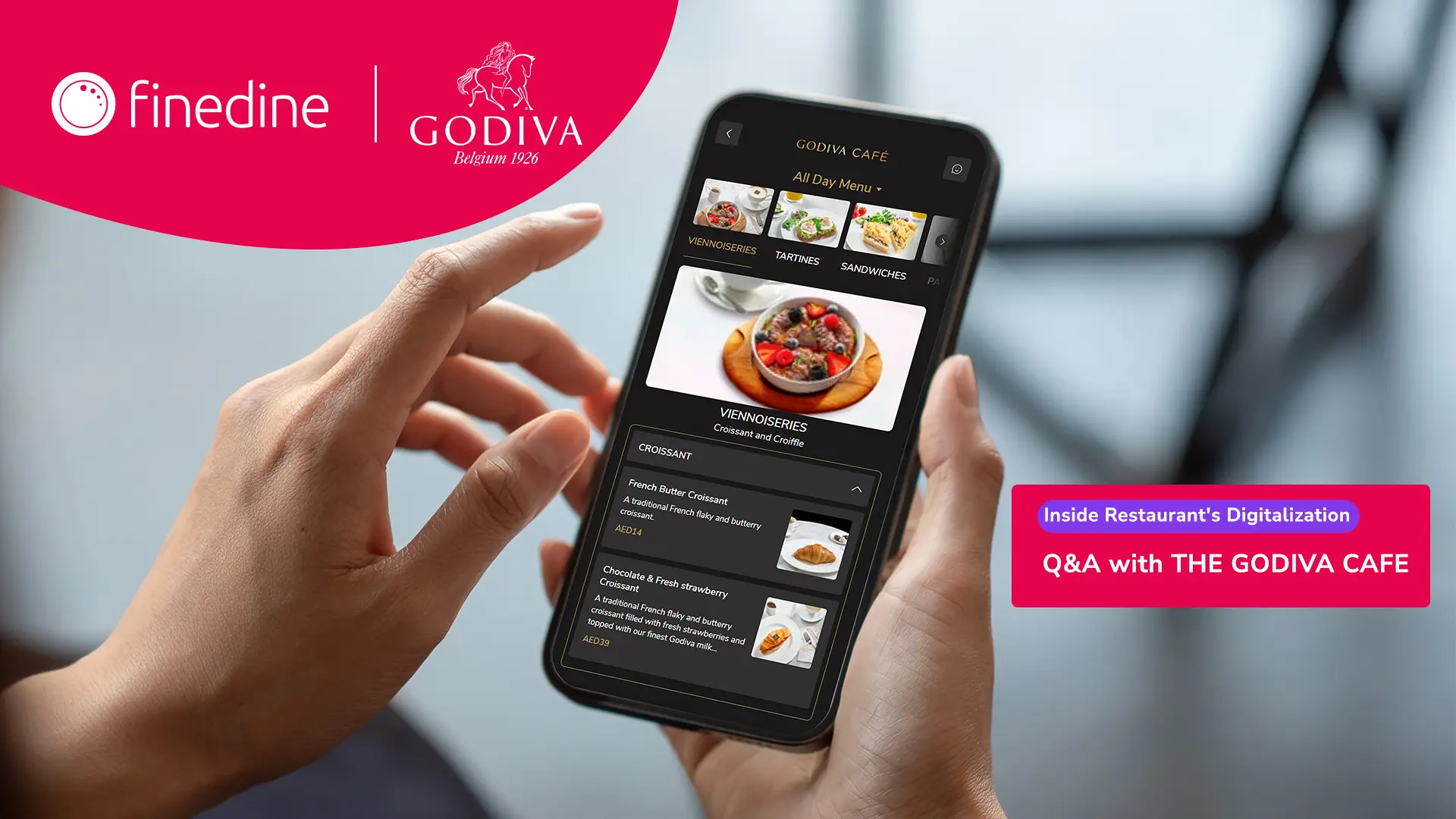 Móvil con el menú digital de The Godiva Café en el visual del caso de éxito con FineDine