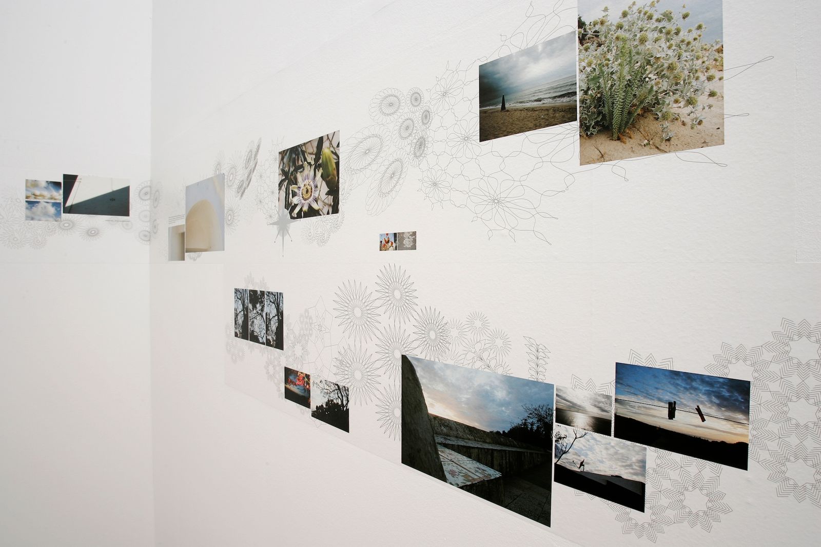 Deborah Ligorio, Ambient Tour | Flussi, 2007. Exhibition view at Fondazione Sandretto Re Rebaudengo, Turin.