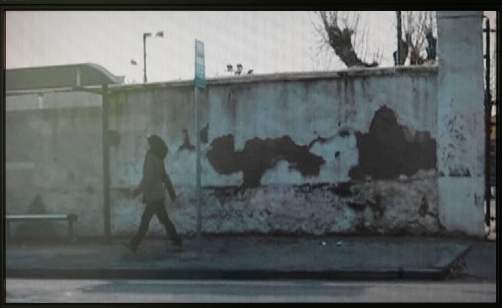 Deborah Ligorio, Lungomare (2011), video still from the exhibition at Sommer & Kohl, Berlin.
