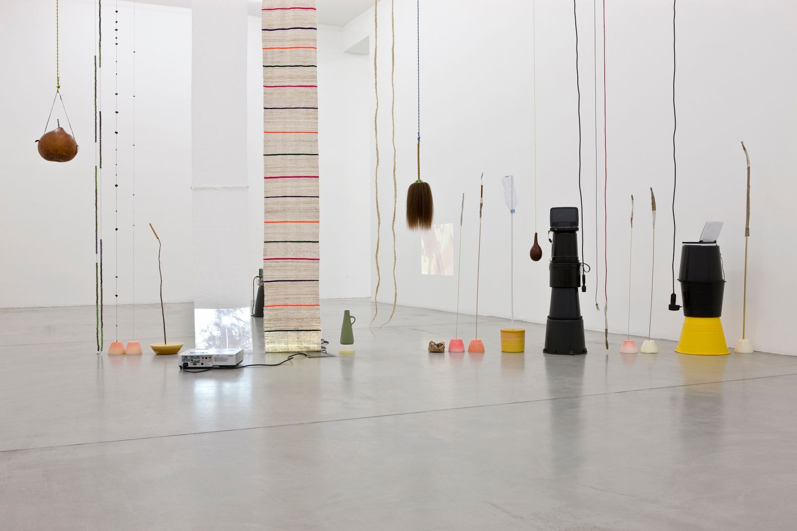 Deborah Ligorio, poi non così diverso, 2010, Exhibition view at Francesca Minini, Milan, Ph. Agostino Osio