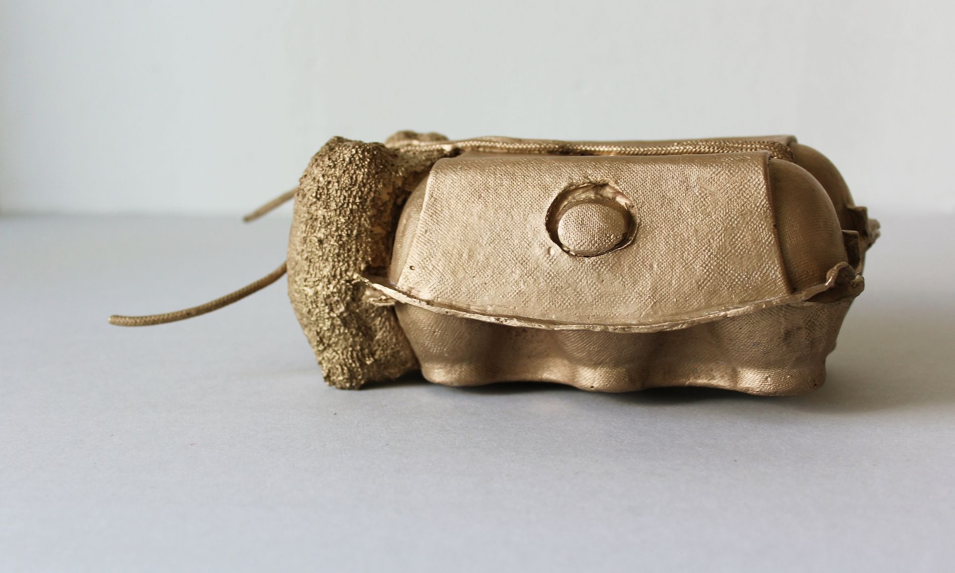 Deborah Ligorio, Survival Kit - Bellissima, 2012, bronze, 19 x 12 x 9 cm.