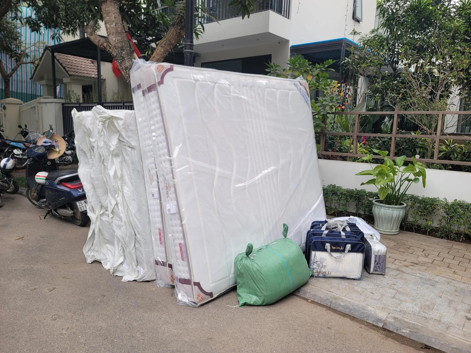 Giao hàng tại Vinhomes Riverside Long Biên