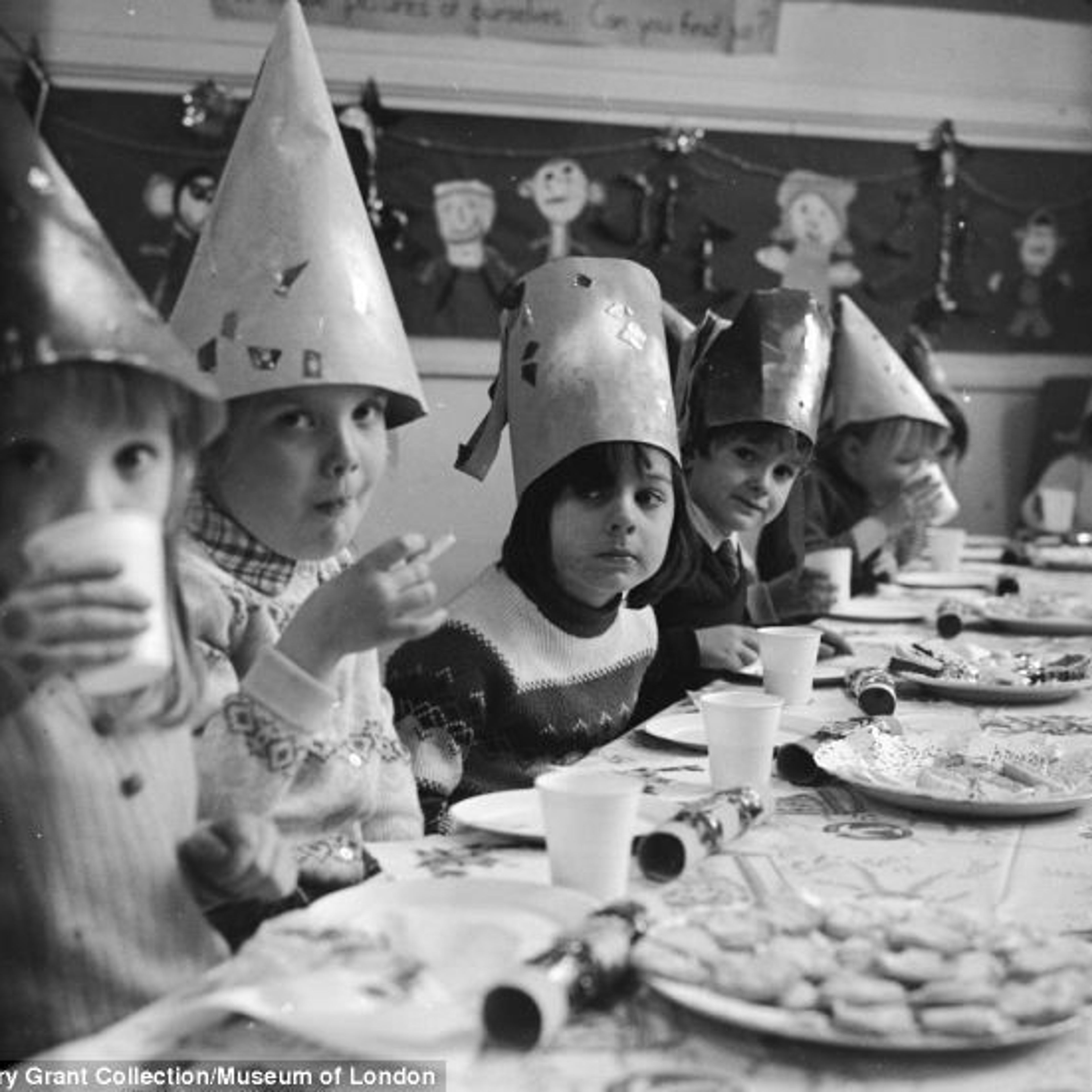 Make an extra plate on Christmas Day with Age UK Lambeth