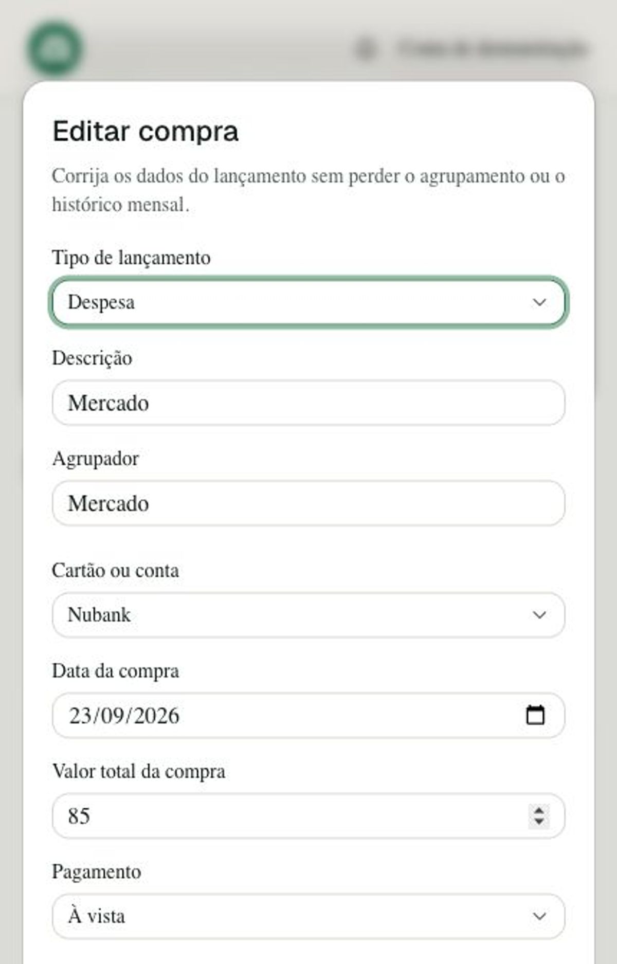 Recorte da tela Editar compra do Alfrecash com despesa fictícia de R$ 85, conta Nubank, agrupador Mercado e data 23/09/2026.