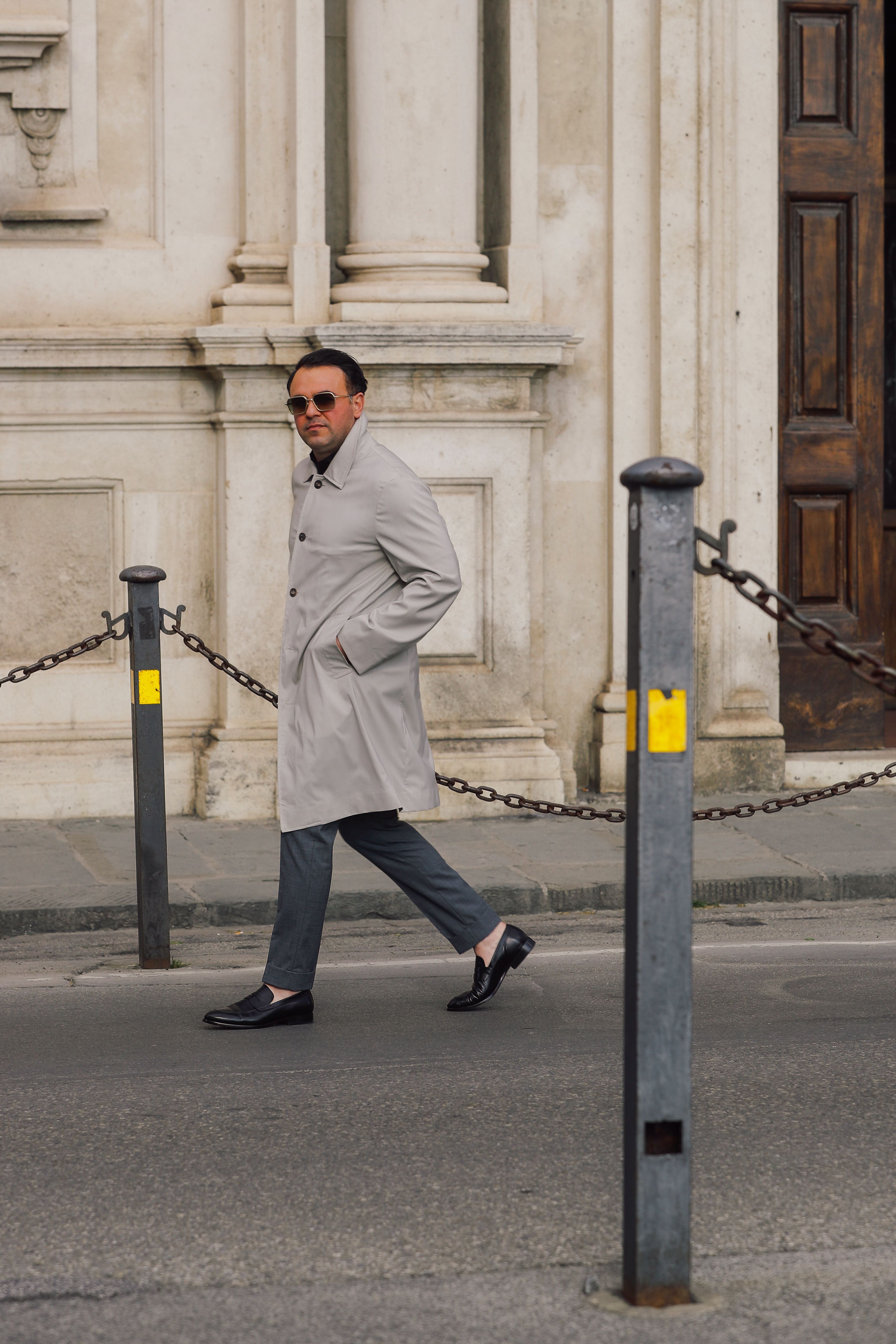 Grijs overcoat op maat van Ettemadis