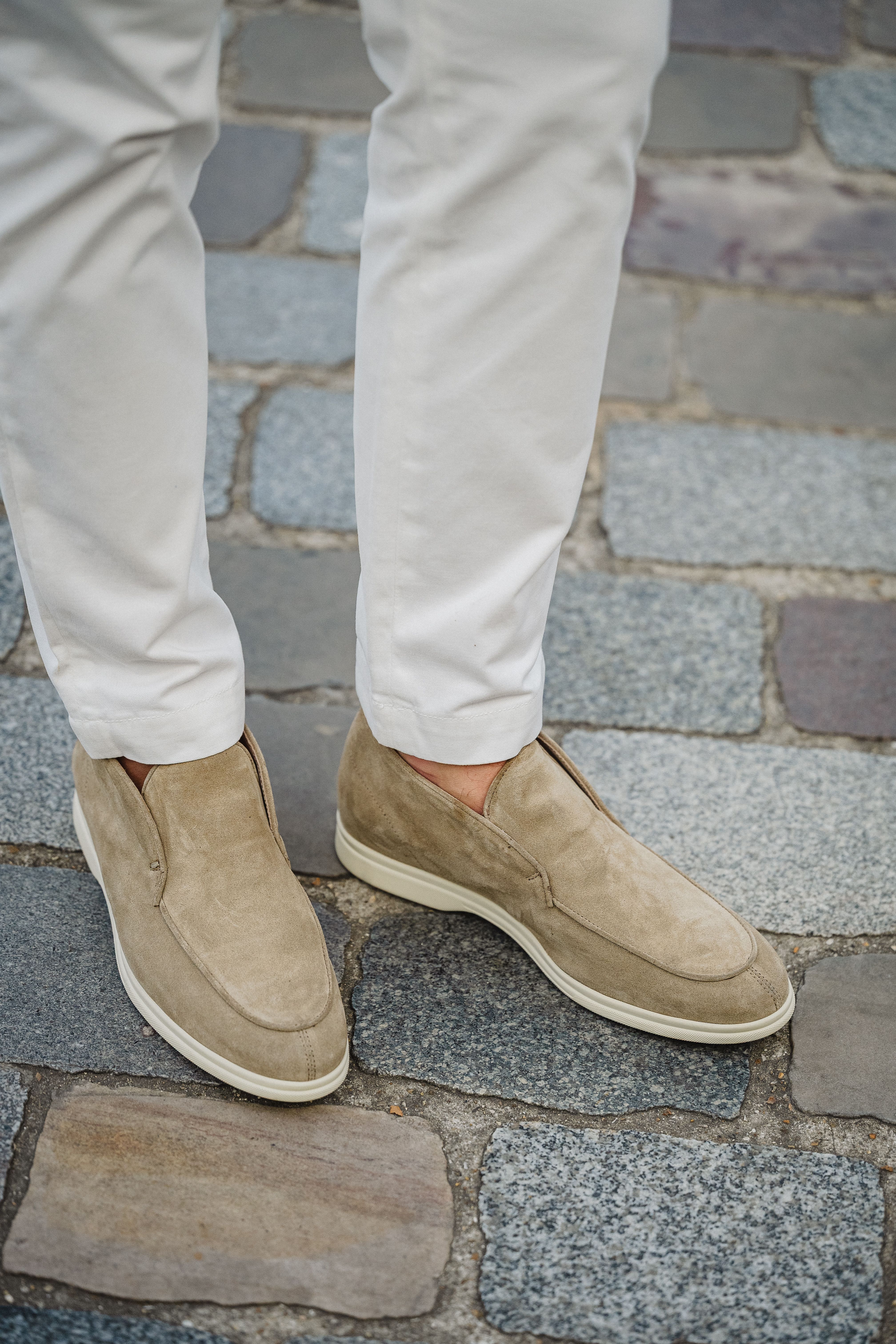 Suede loafers op maat van Ettemadis