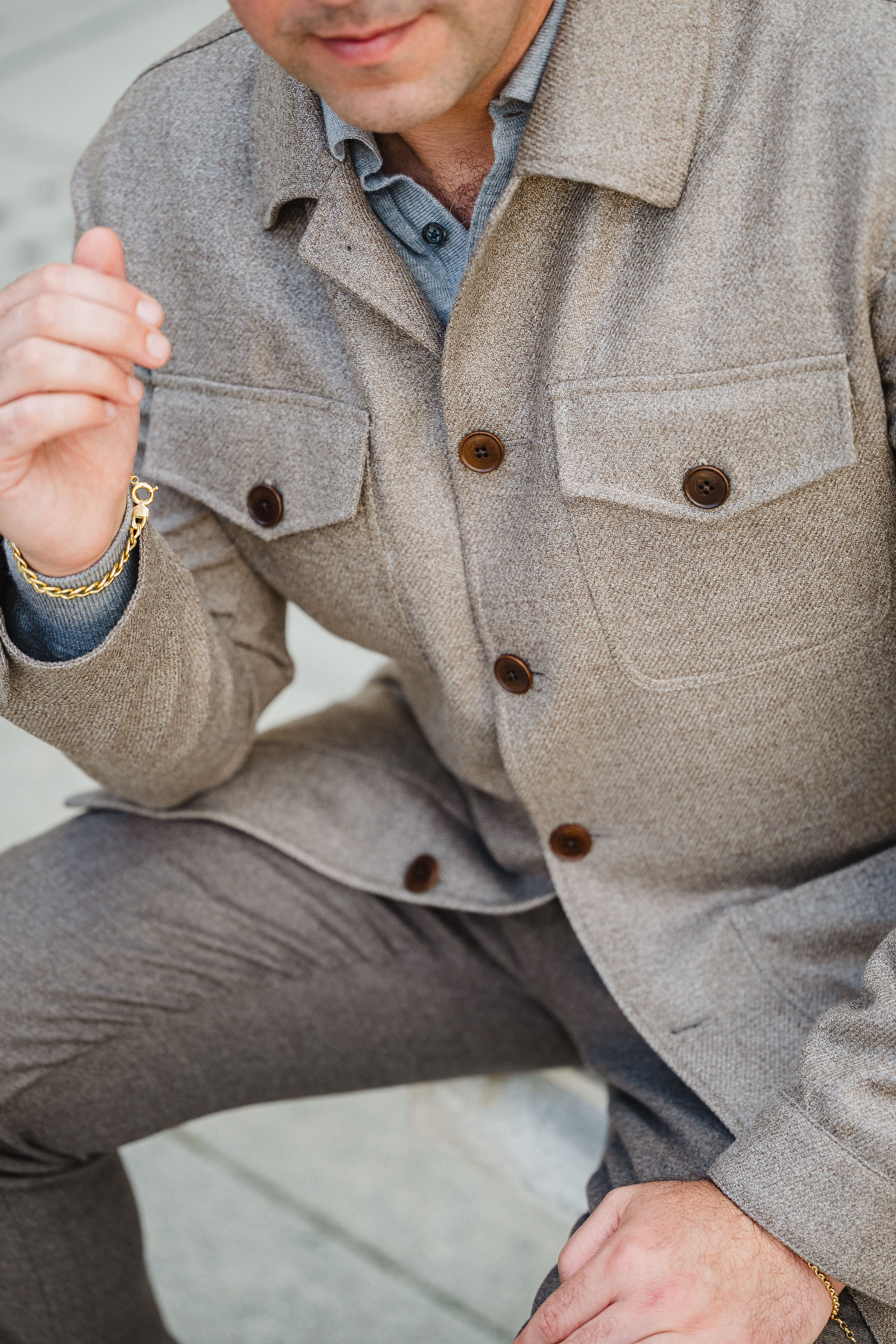 Detail informal jasje van Ettemadis