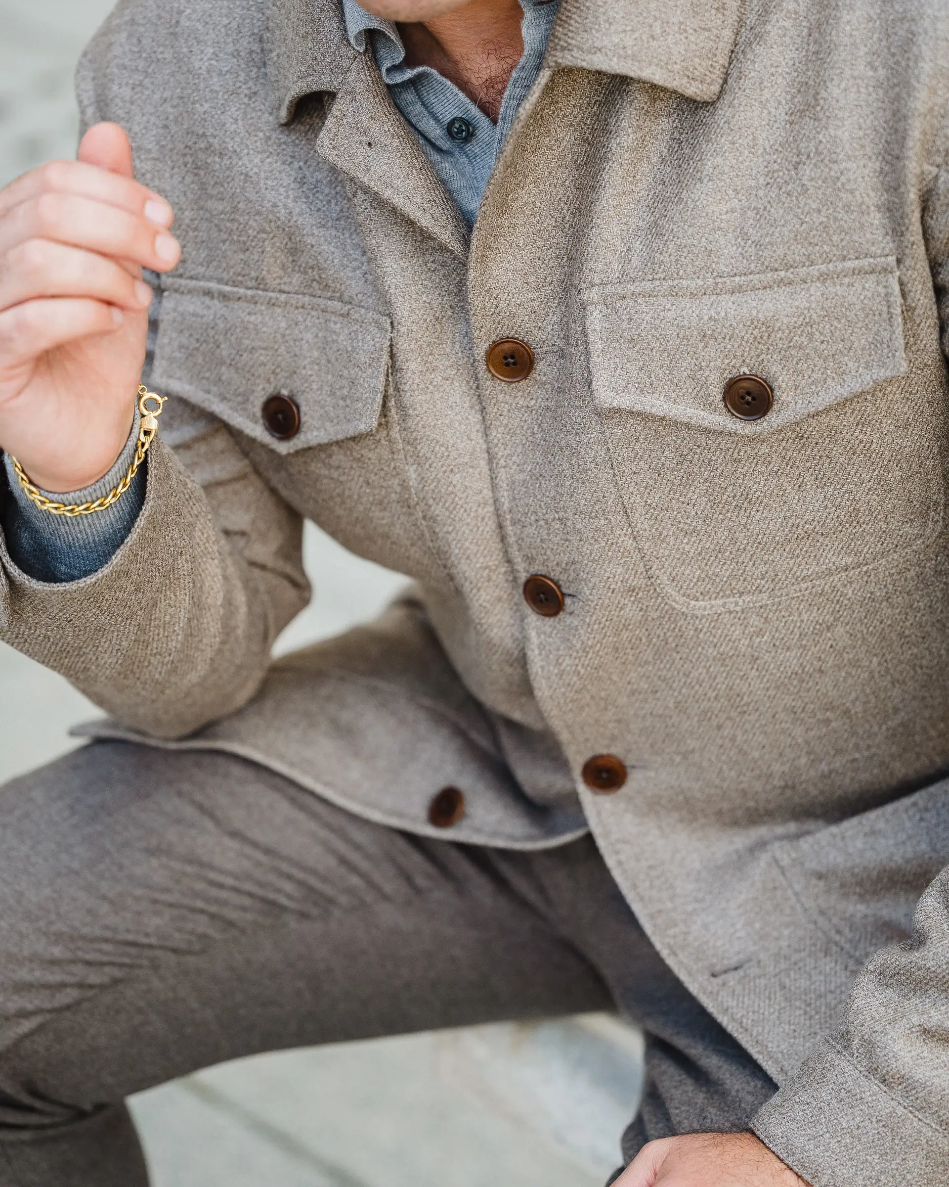 Detail informal jasje van Ettemadis