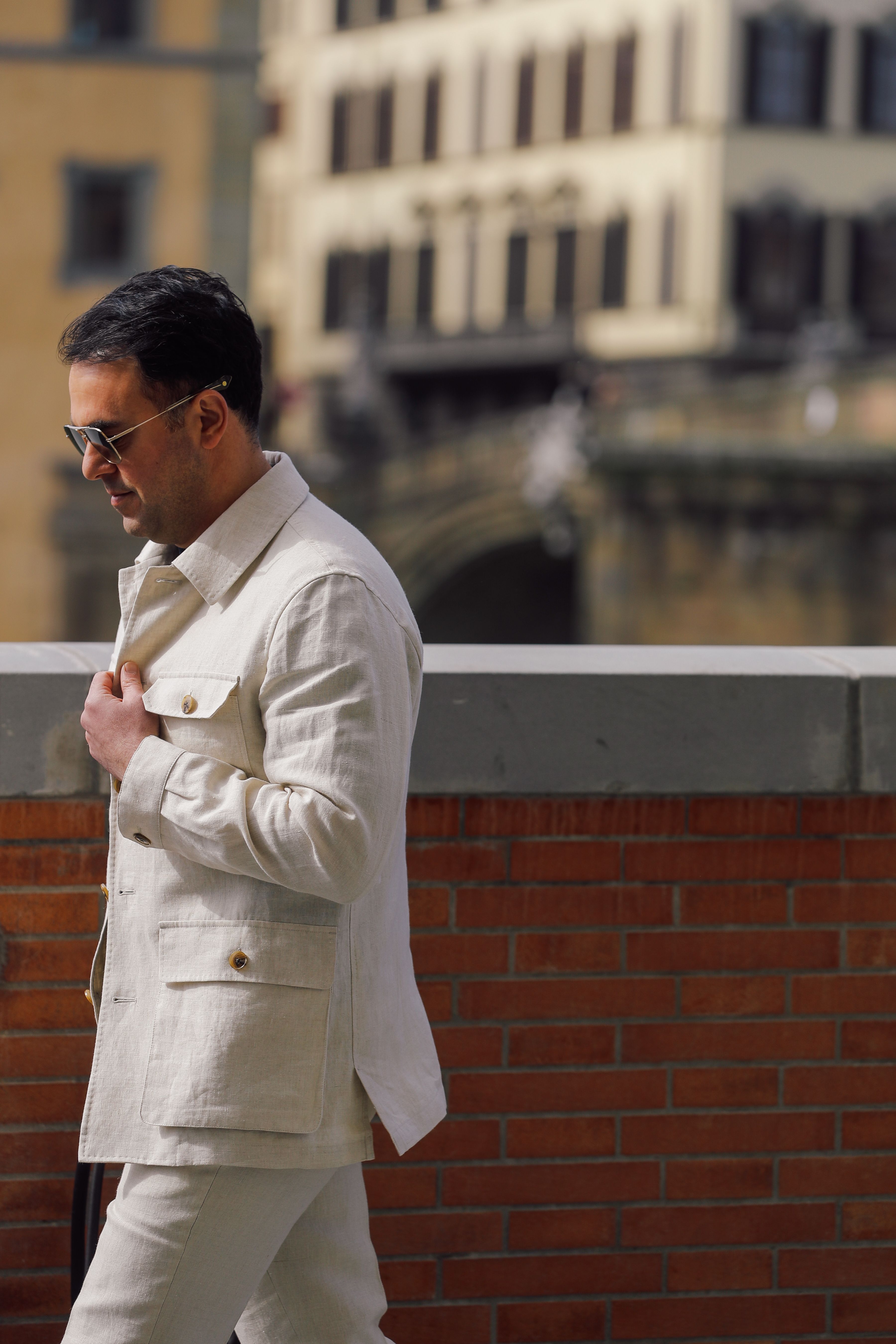 linnen safari jacket op maat bij Ettemadis