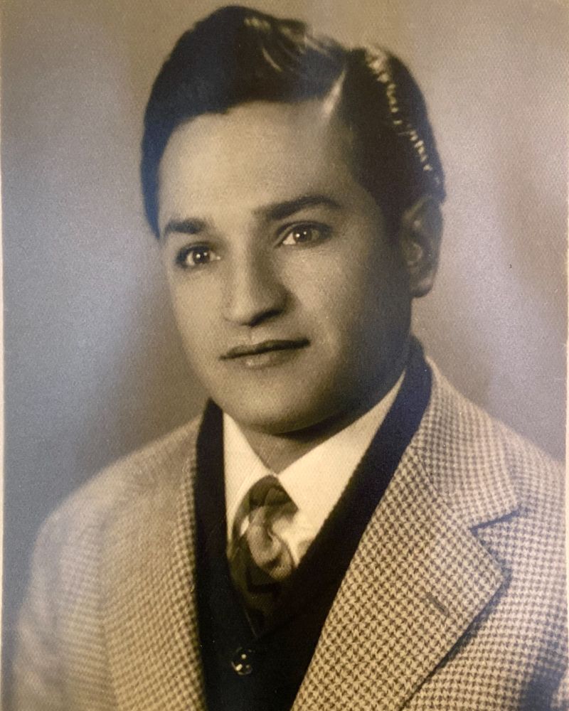 Opa van Amir Etemadi, de oprichter van Ettemadis