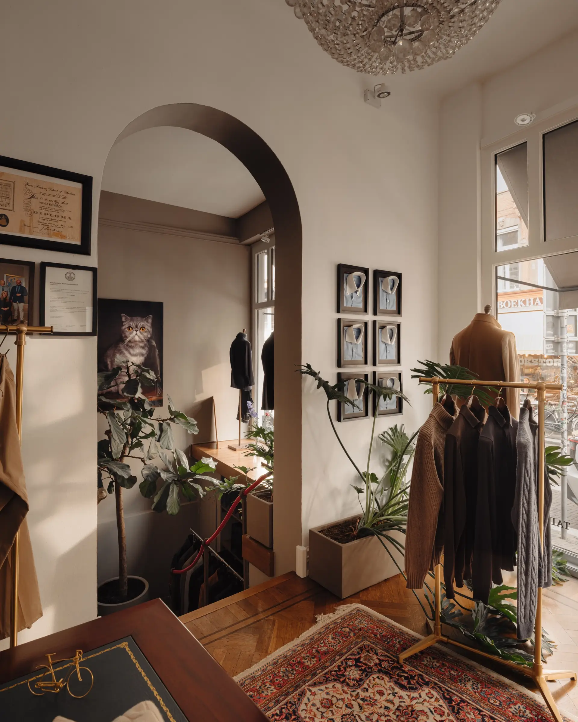 Interieur Ettemadis atelier van Den Haag