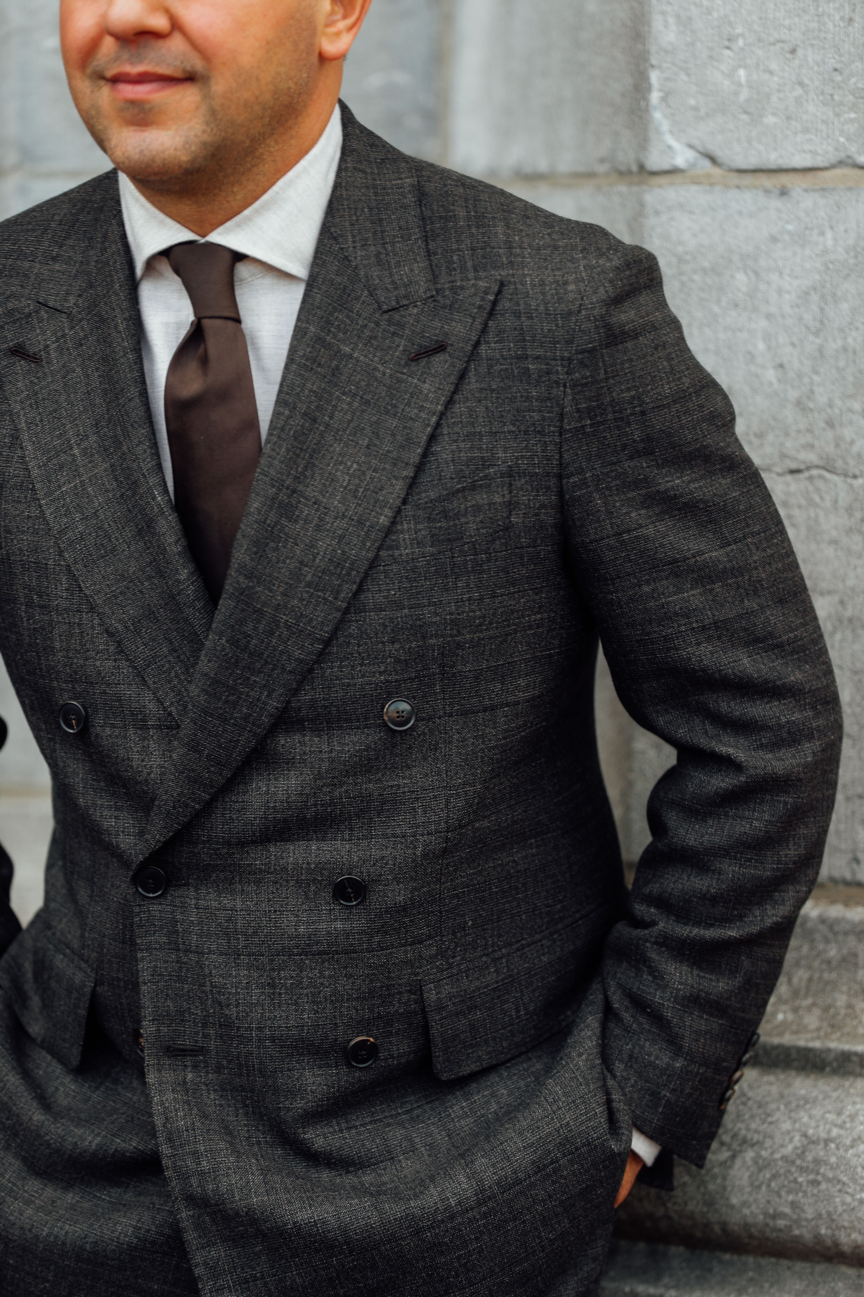 Details Champagne trouwpak op maat