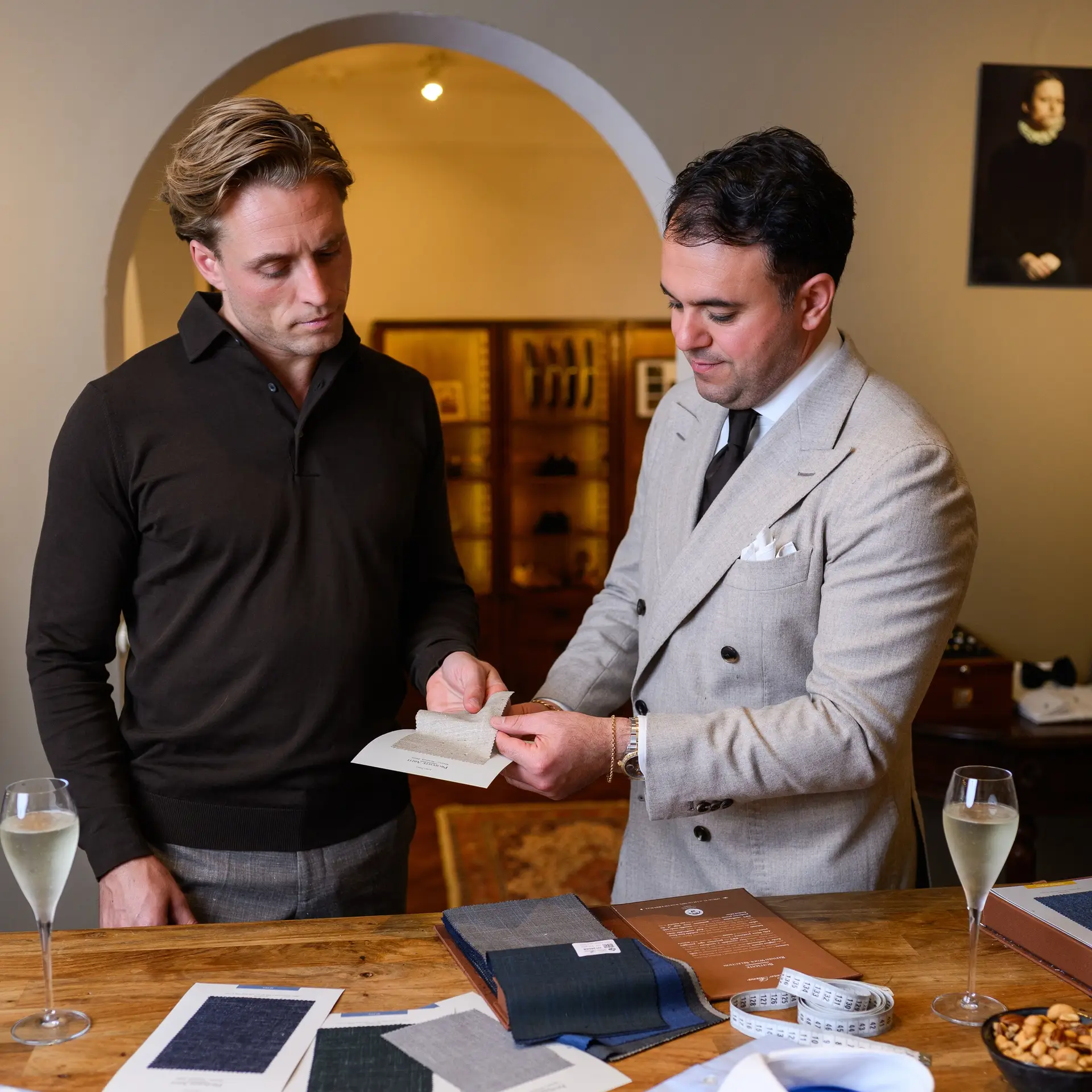 Stoffen voor trouwpakken bij Ettemadis Den Haag