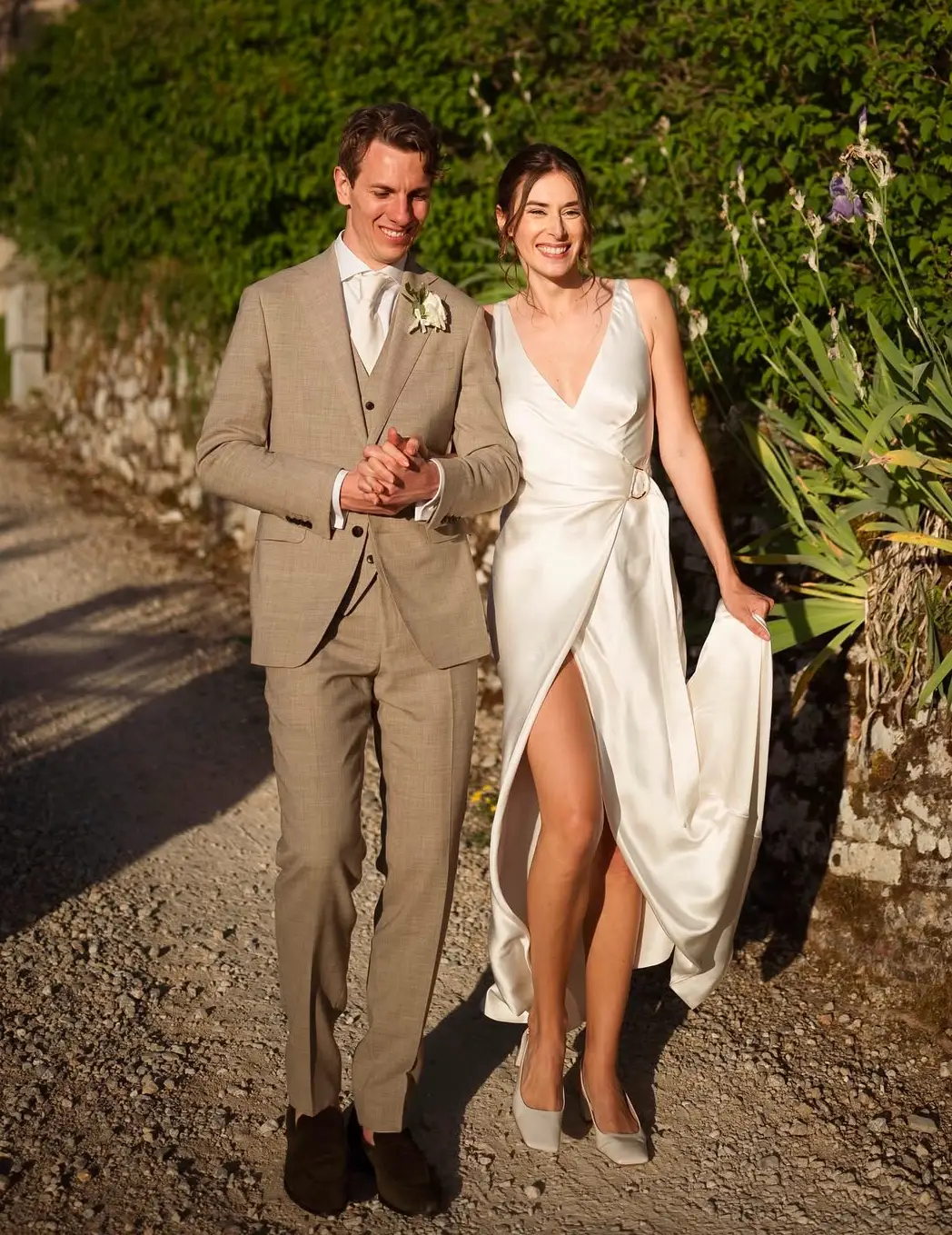 Beige trouwpak op maat, stijlvol klassiek pak