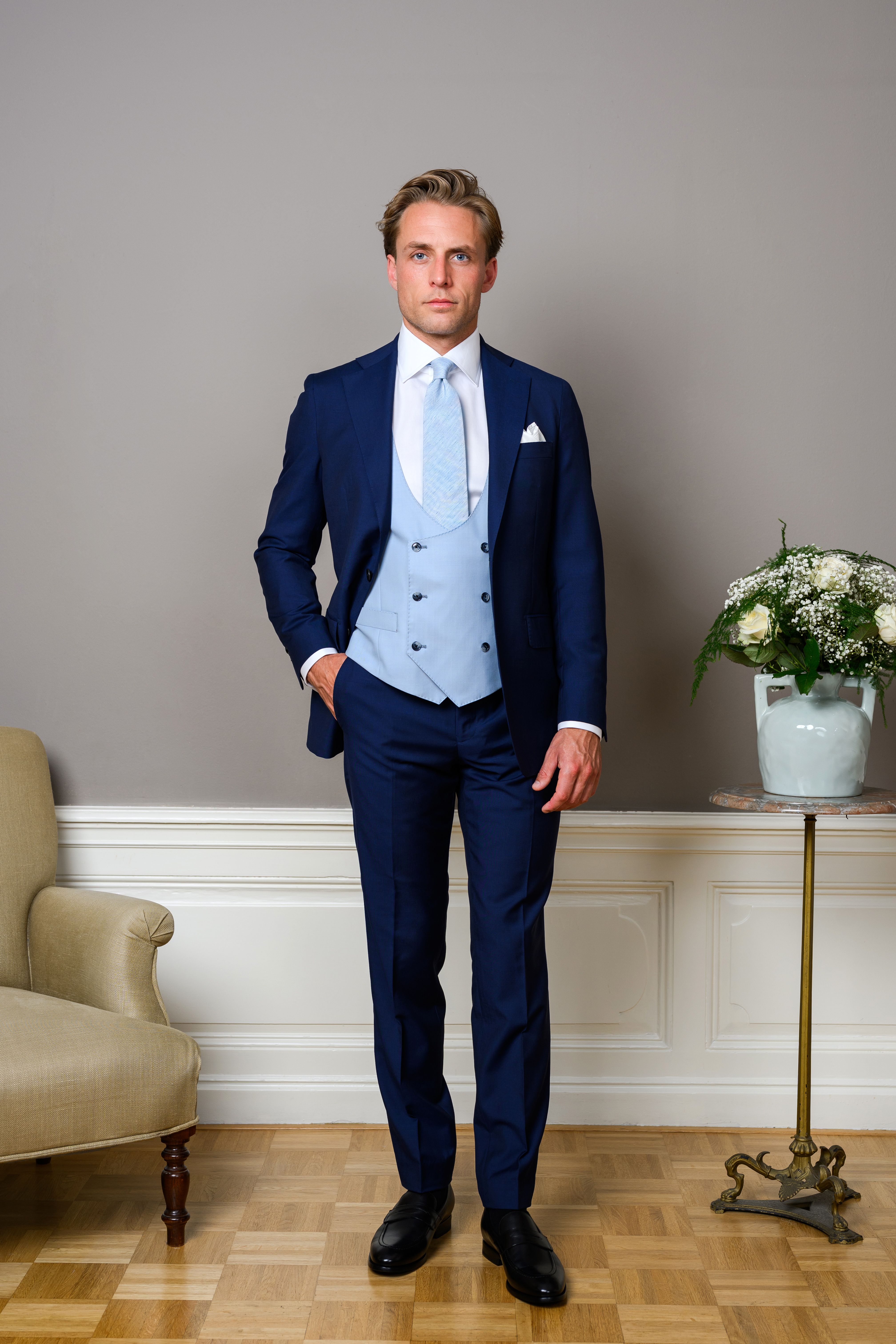 Klassiek blauw trouwkostuum op maat | Ettemadis