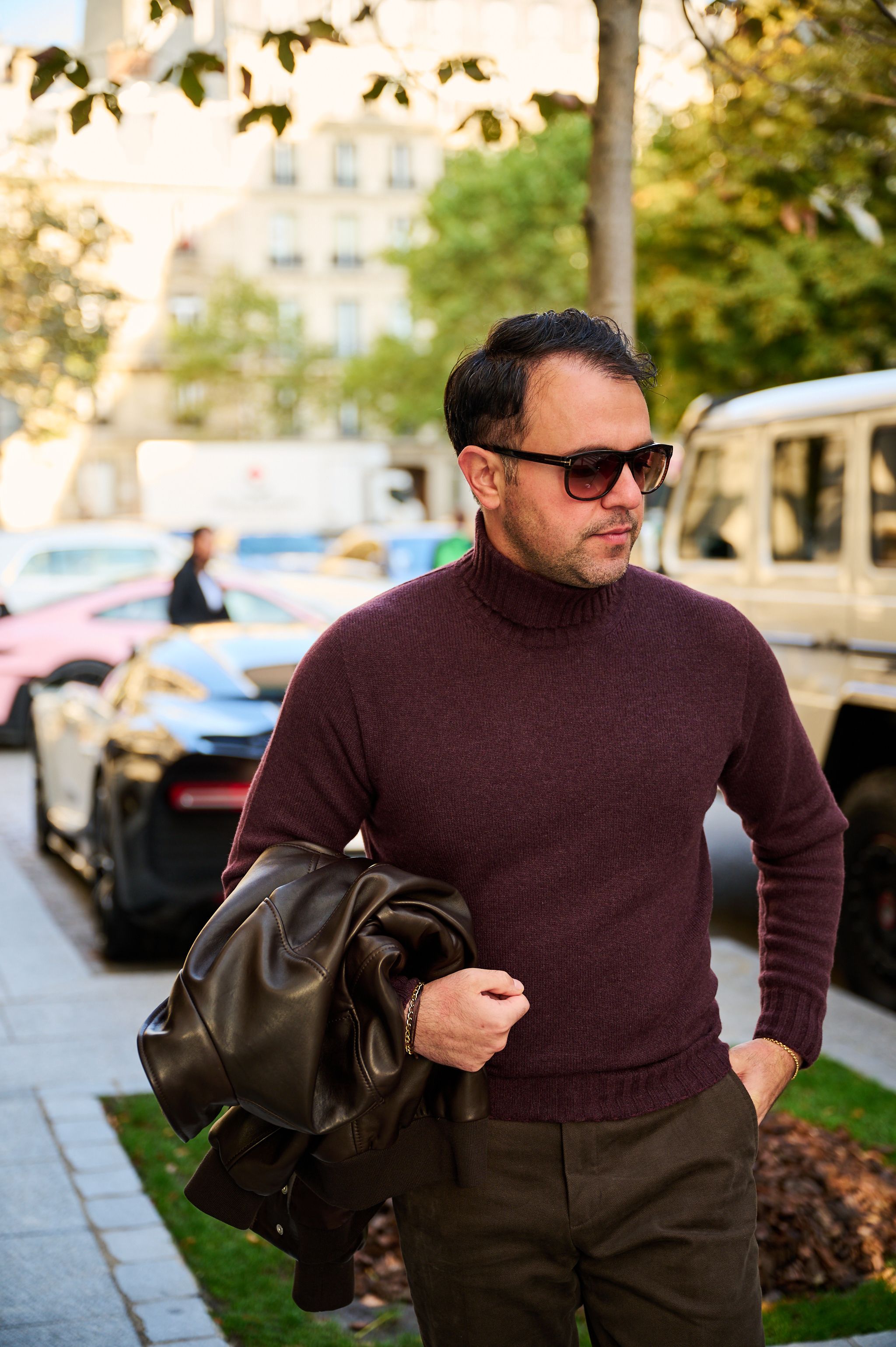 Coltrui van Ettemadis in Parijs