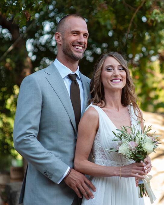 Grijs trouwpak op maat van Ettemadis, stijlvol maatwerk