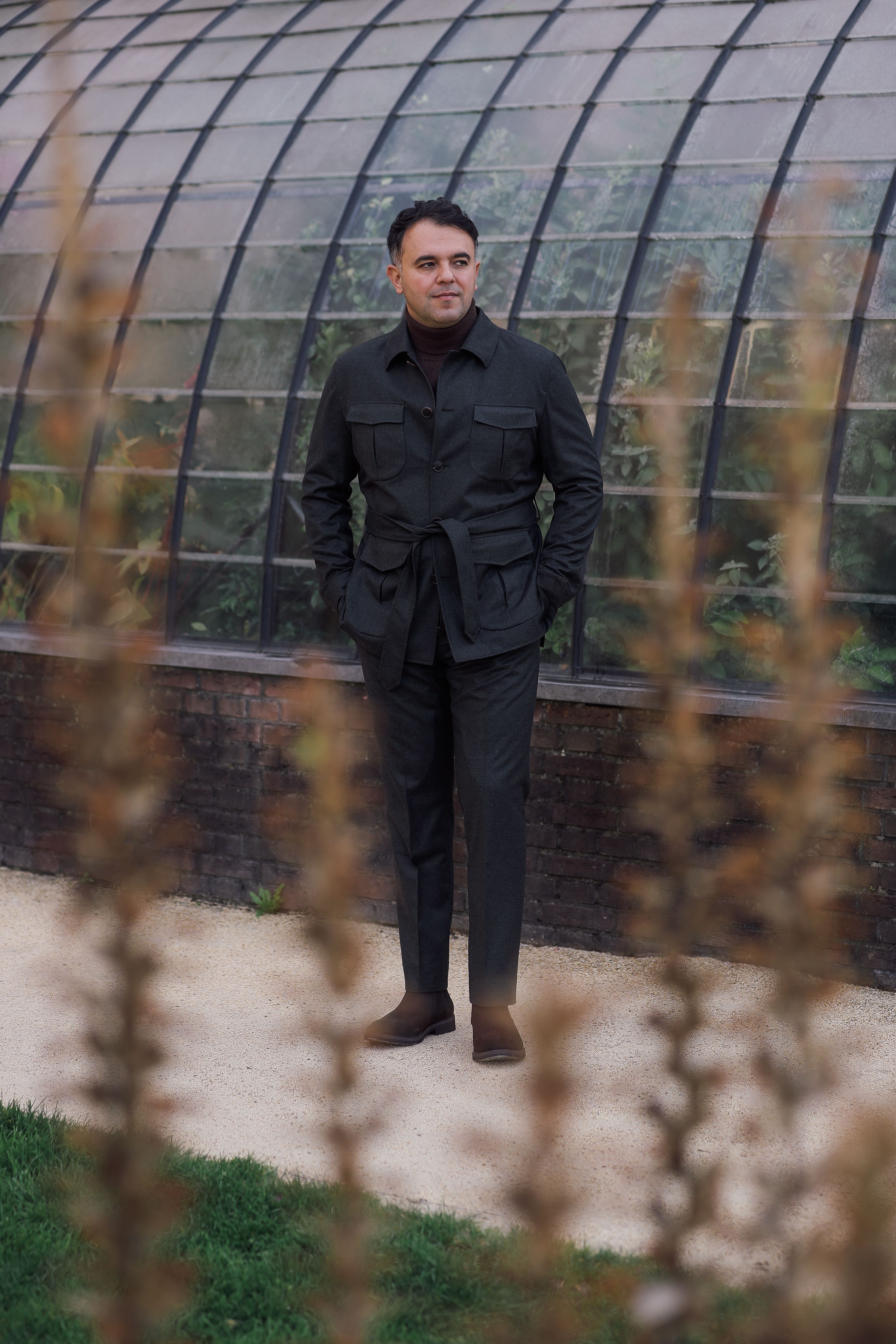 Groene colbert op maat van Ettemadis in Den Haag, collectie lente zomer 2026