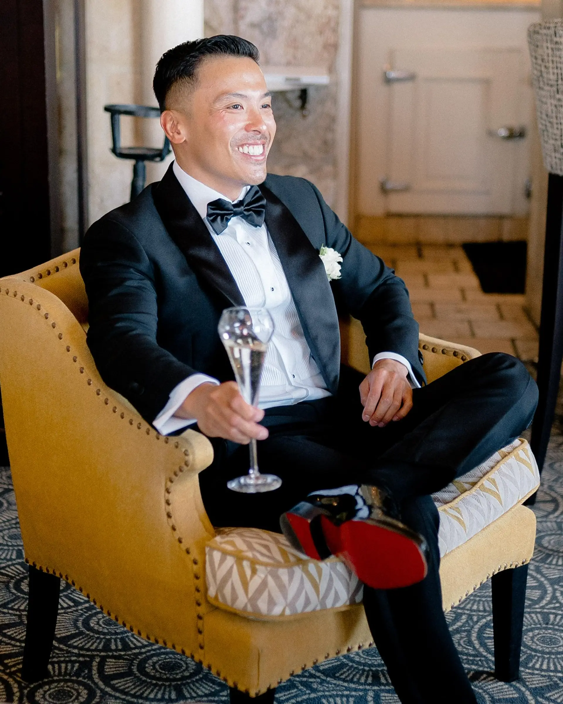 Zwarte smoking op maat trouwen