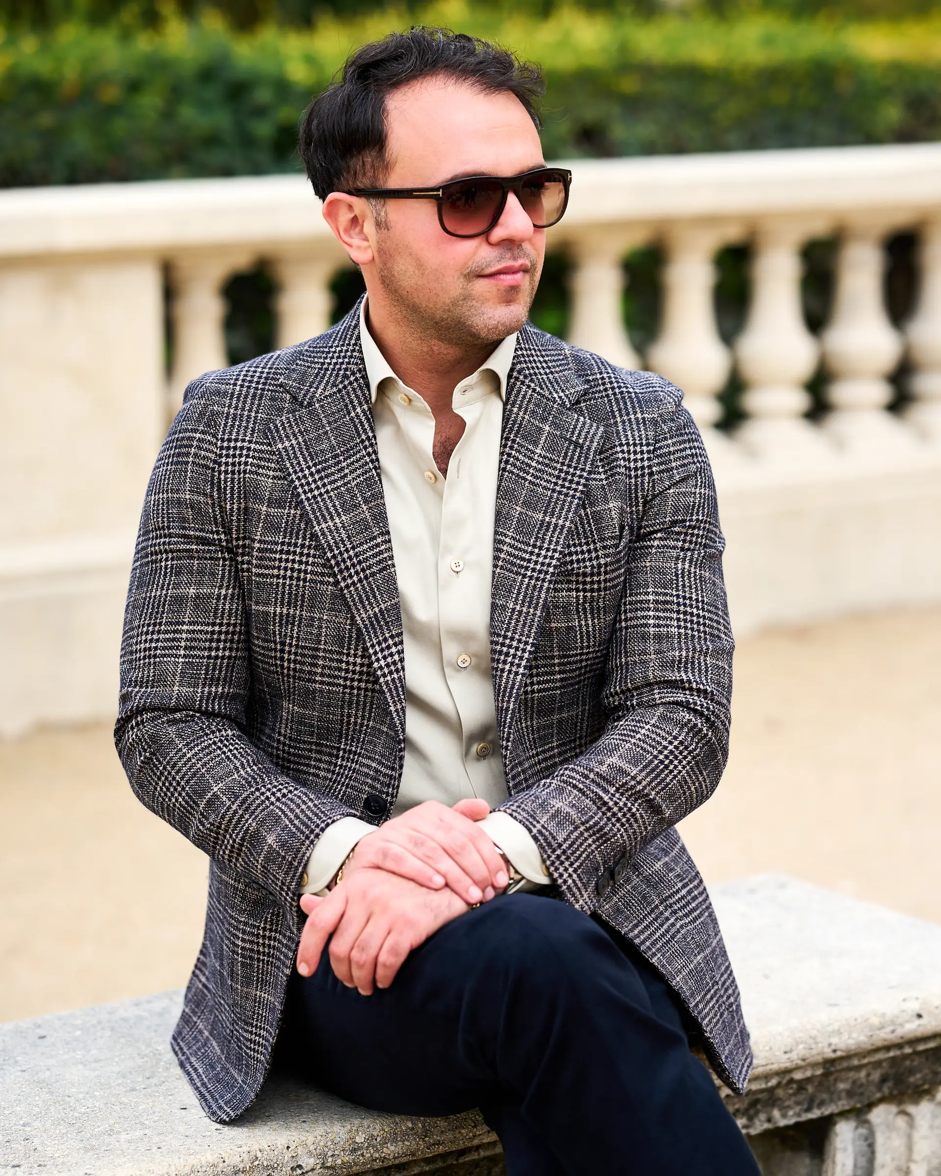 Smart casual van Ettemadis in Parijs