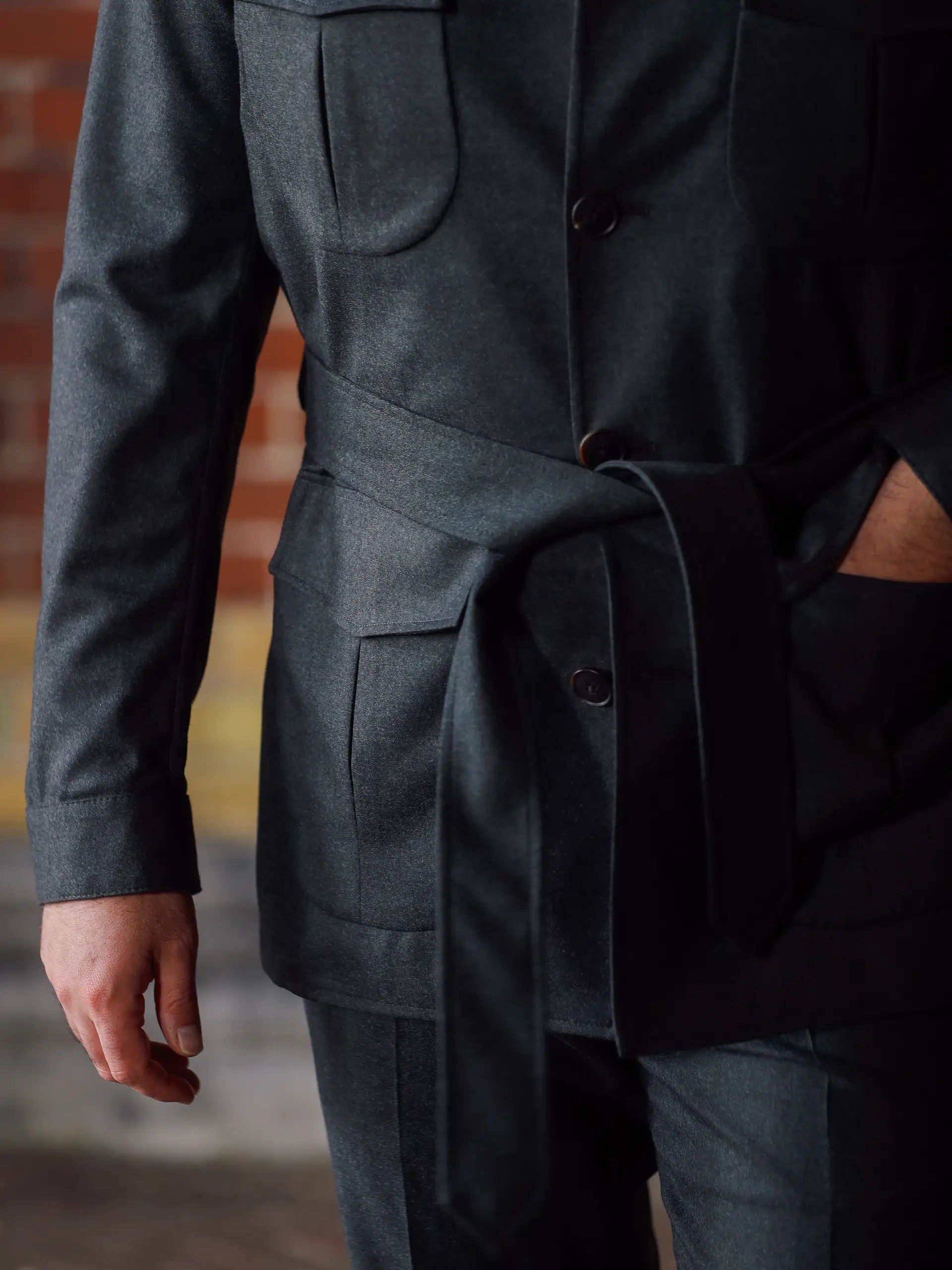 Champagne details trouwpak op maat