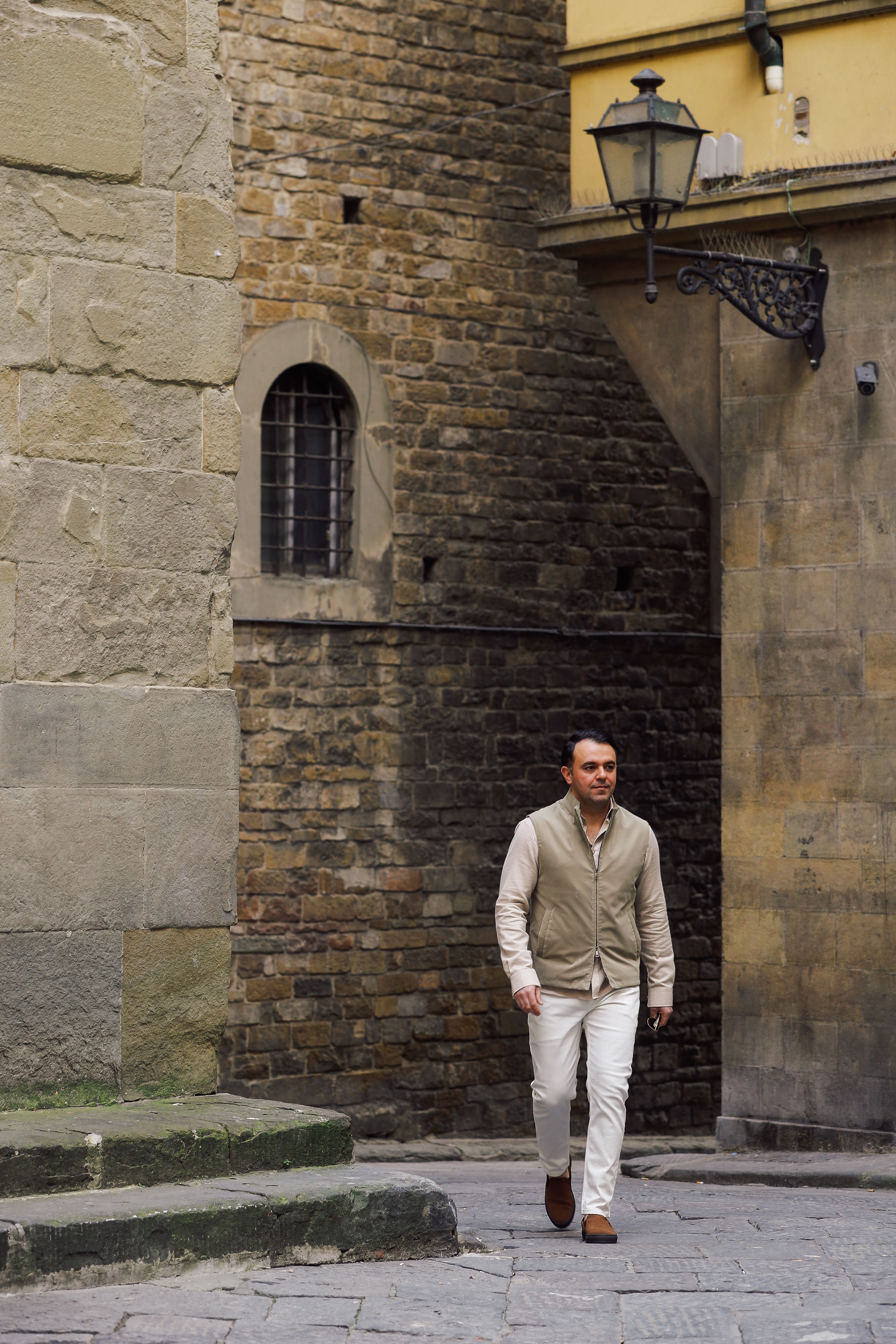 Bodywarmer op maat van Ettemadis, casual outfit