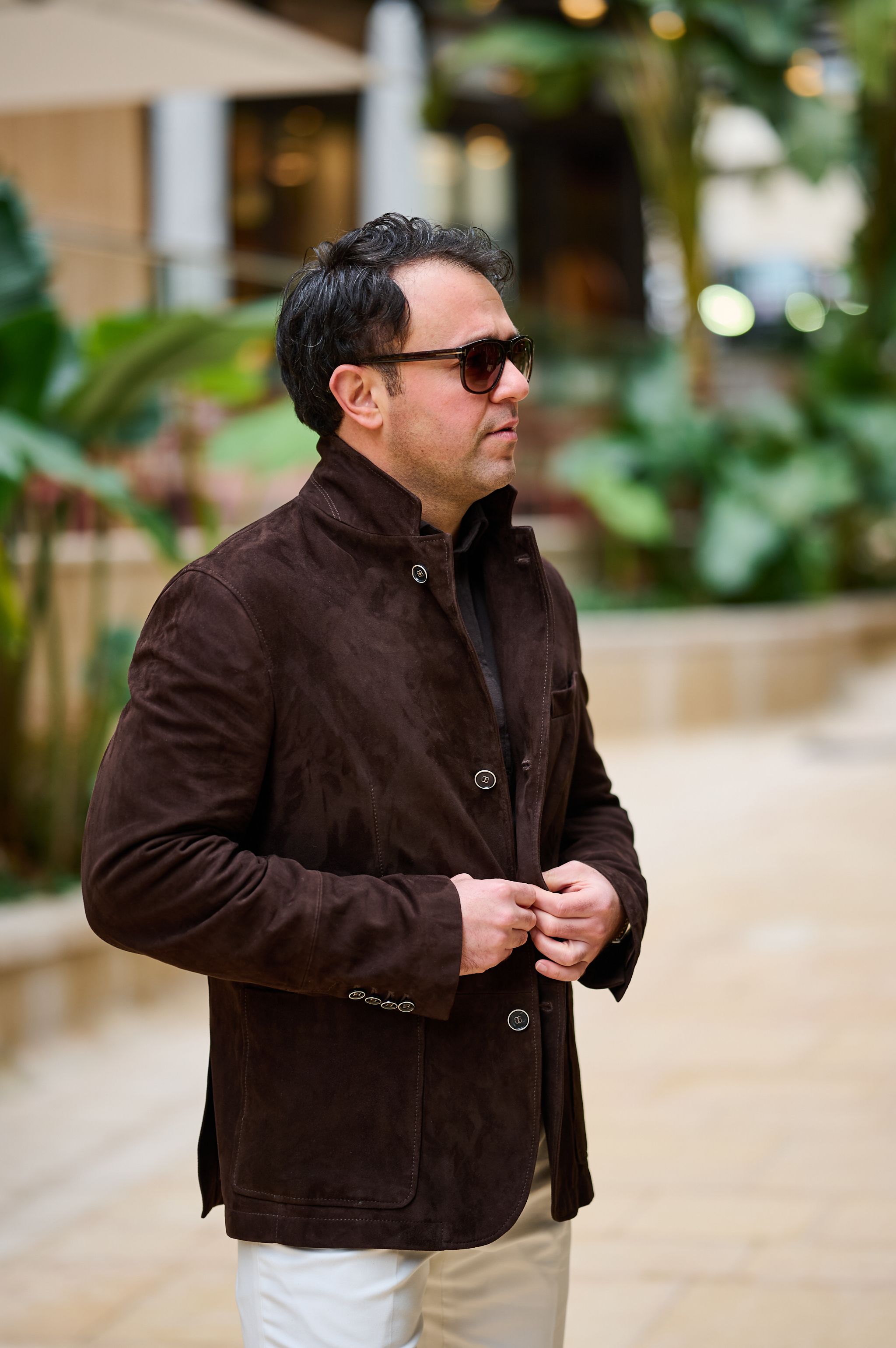 Suede jas op maat van Ettemadis in Monaco