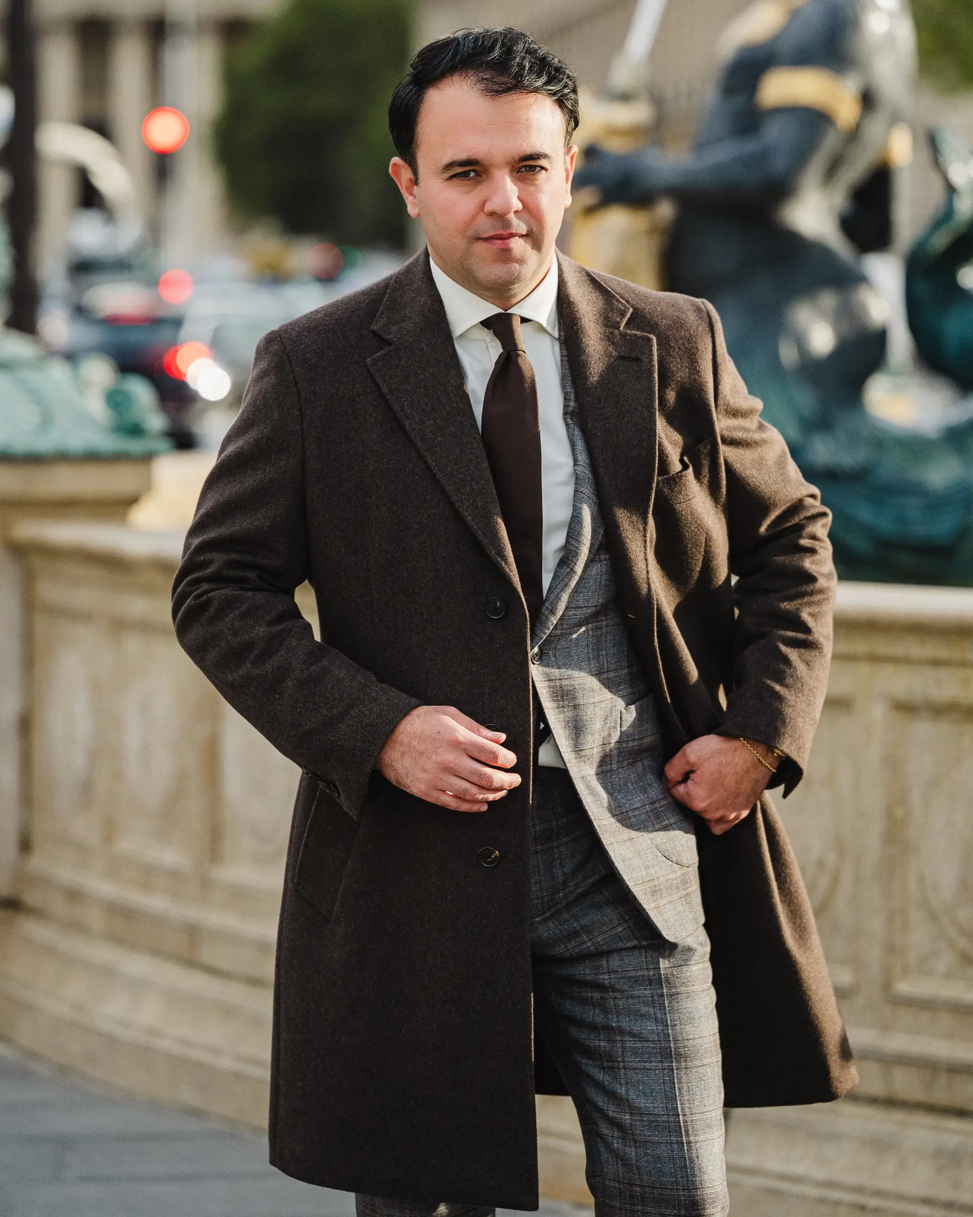 Amir in kasjmier overjas