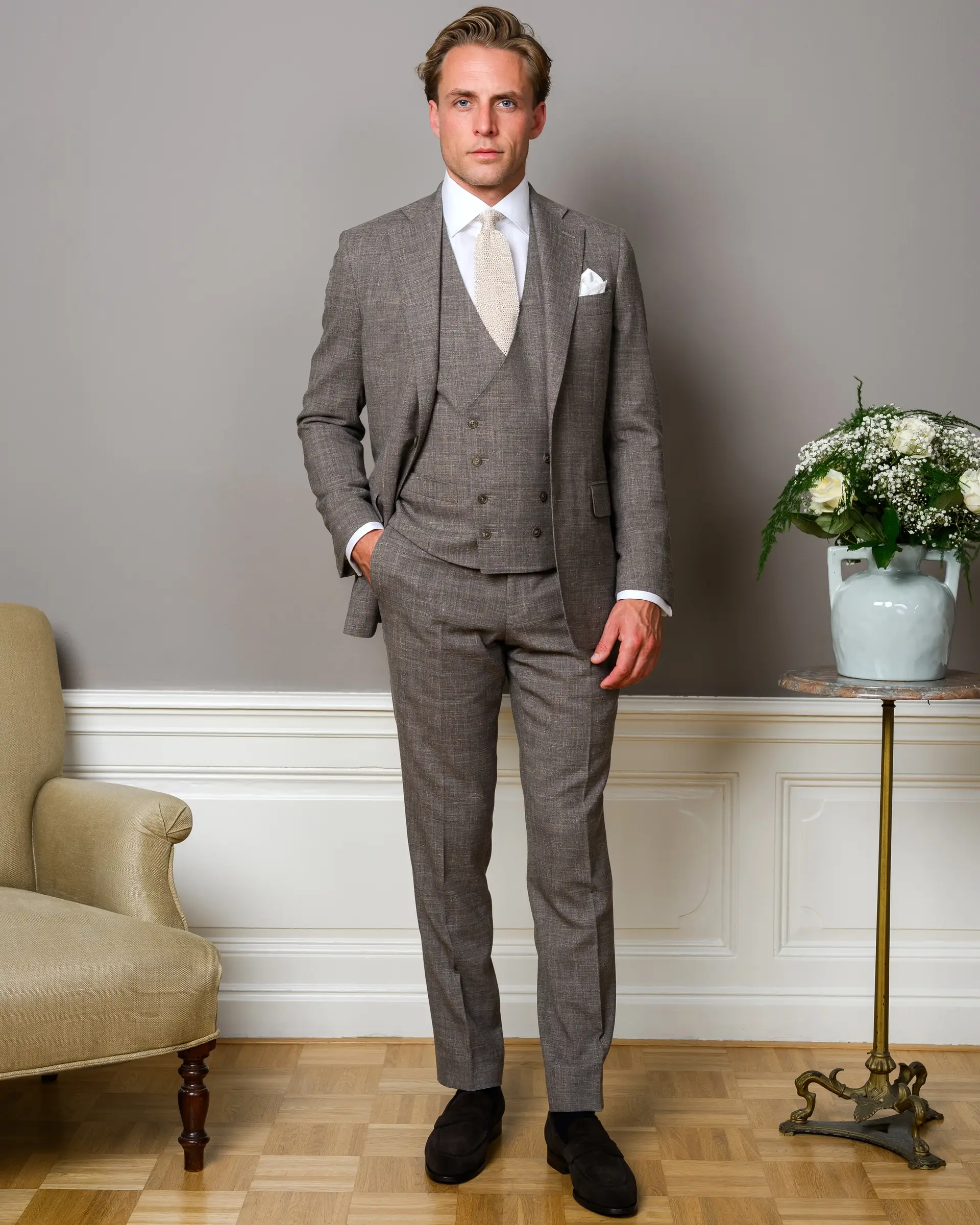 Beige trouwpak op maat | Ettemadis Den Haag