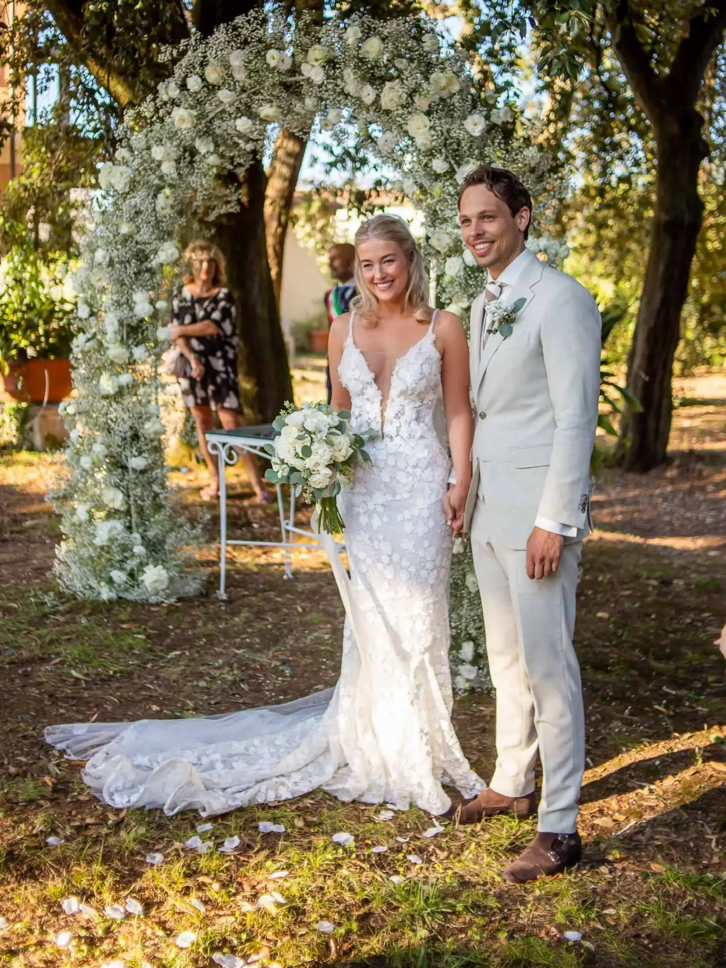 Beige trouwpak van Ettemadis