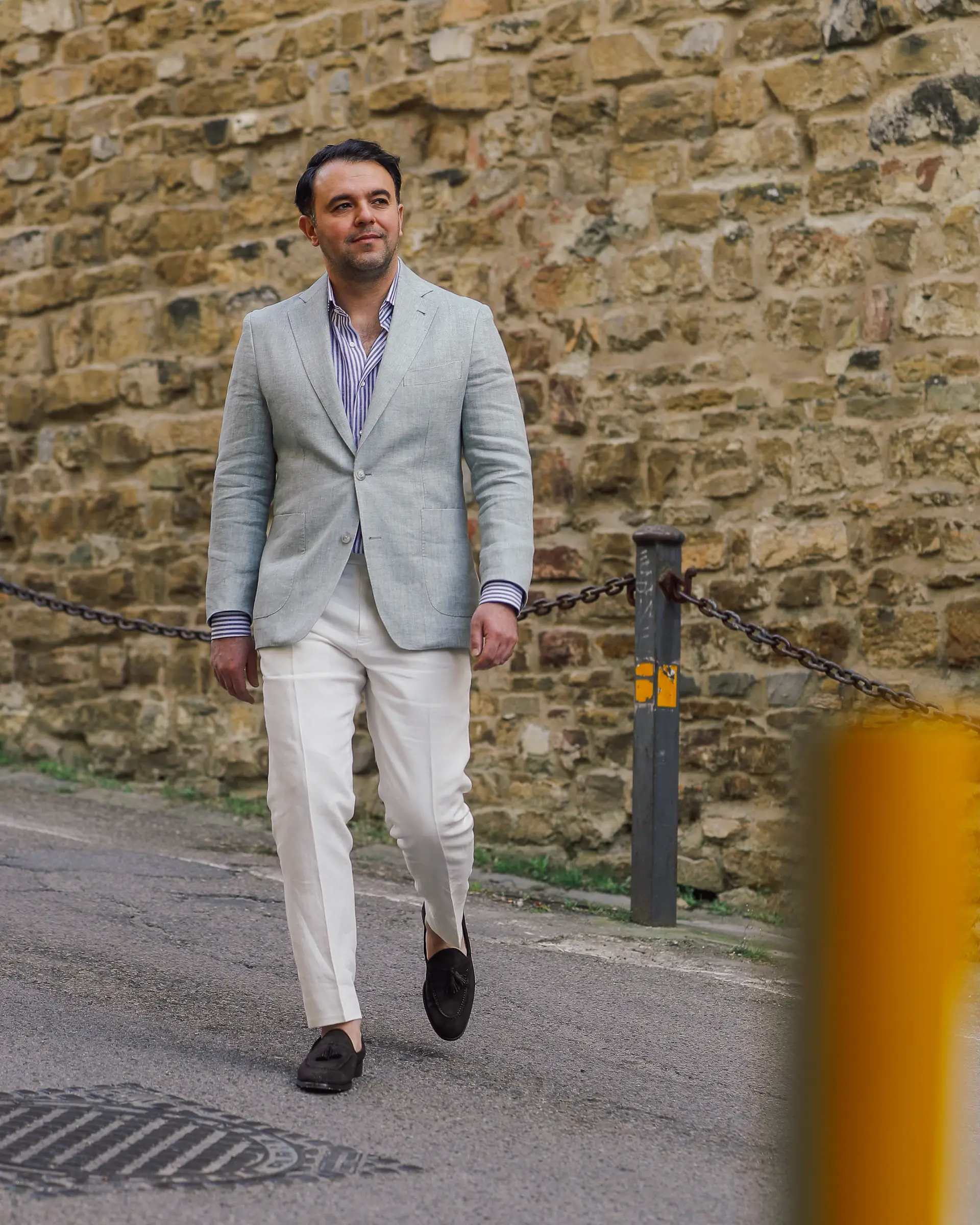 Groen colbert op maat van Ettemadis in Den Haag