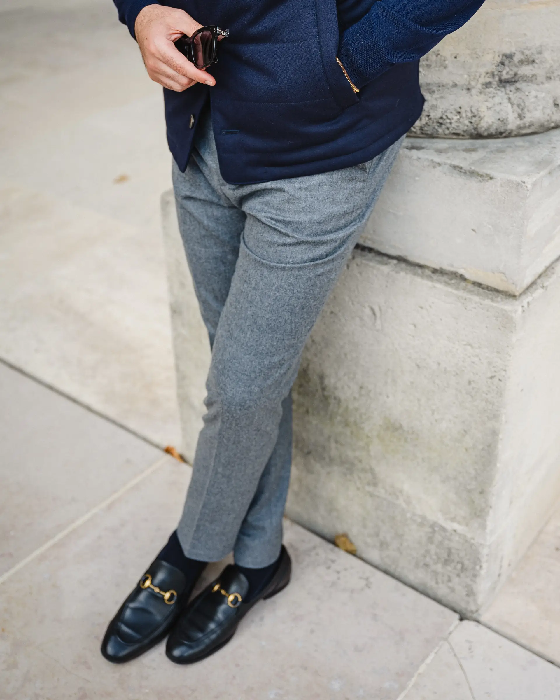 grijze pantalon van Ettemadis