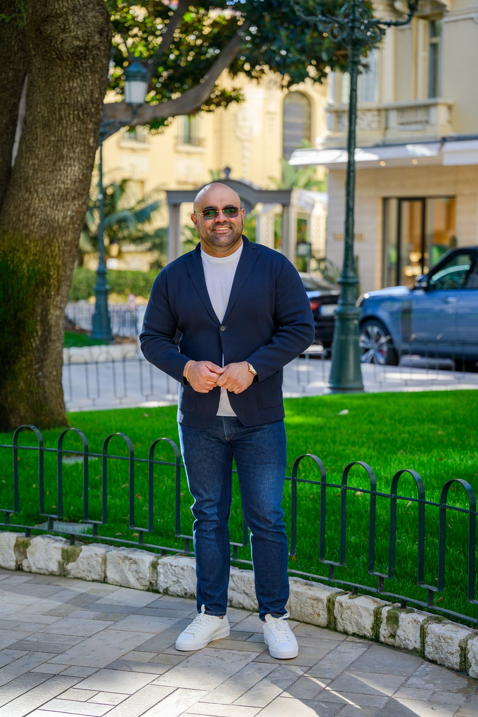 Grijs pantalon op maat van Ettemadis in Nederland