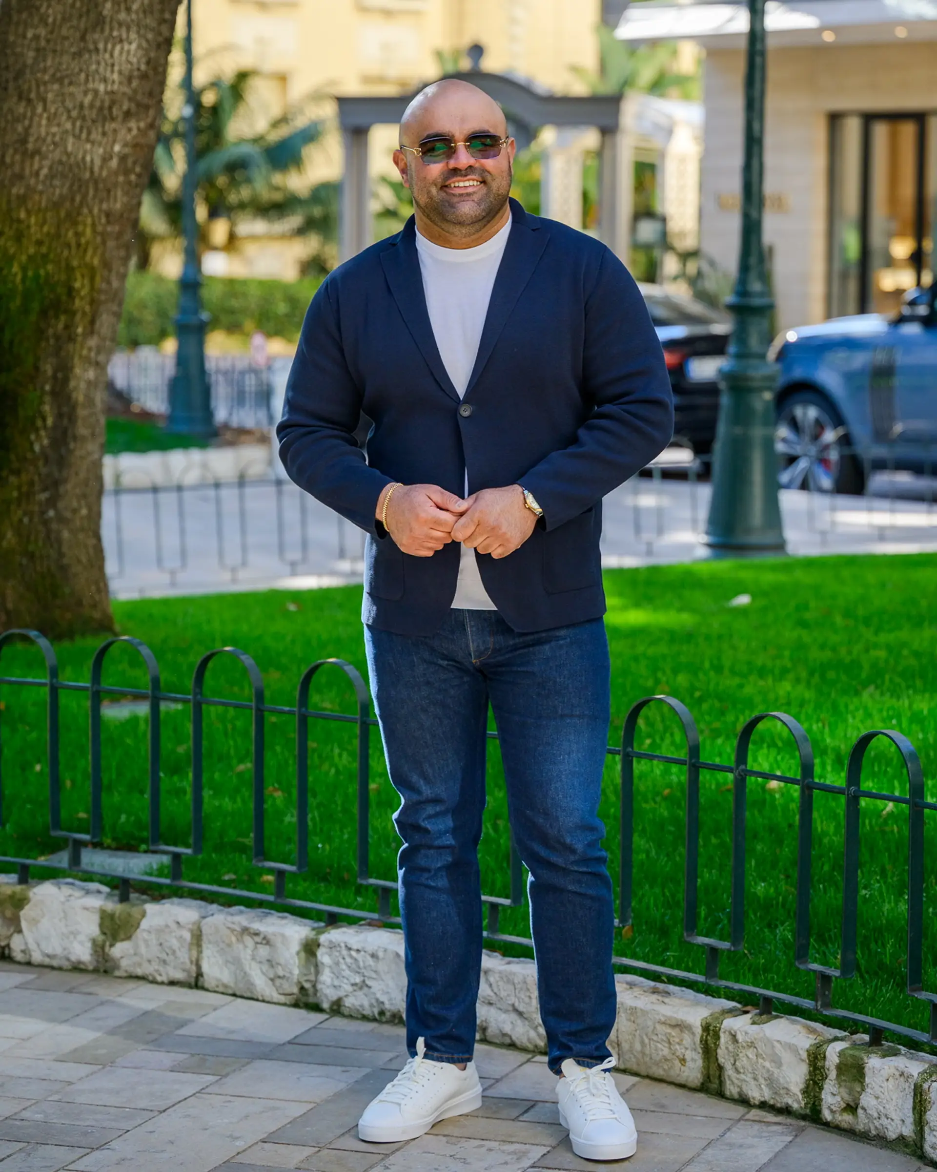 Grijs pantalon op maat van Ettemadis in Nederland