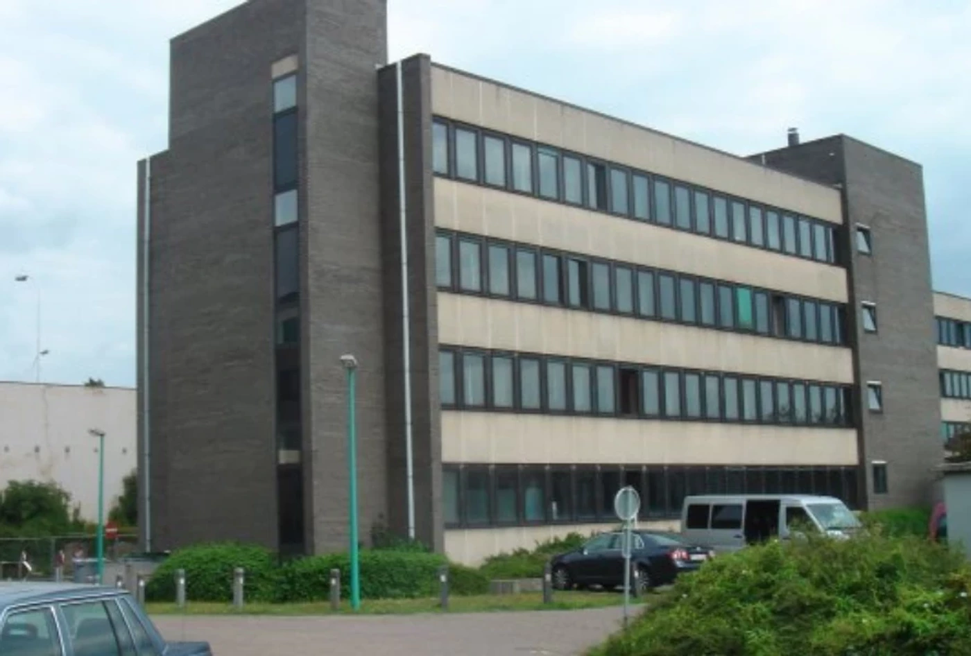 Straco acquires a stake in real estate developer Downtown