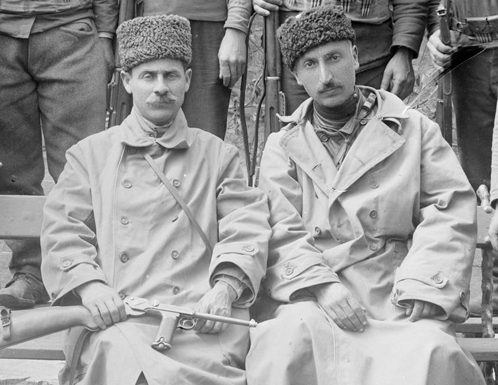 ვ. გოგუაძე და ვ. ჯუღელი