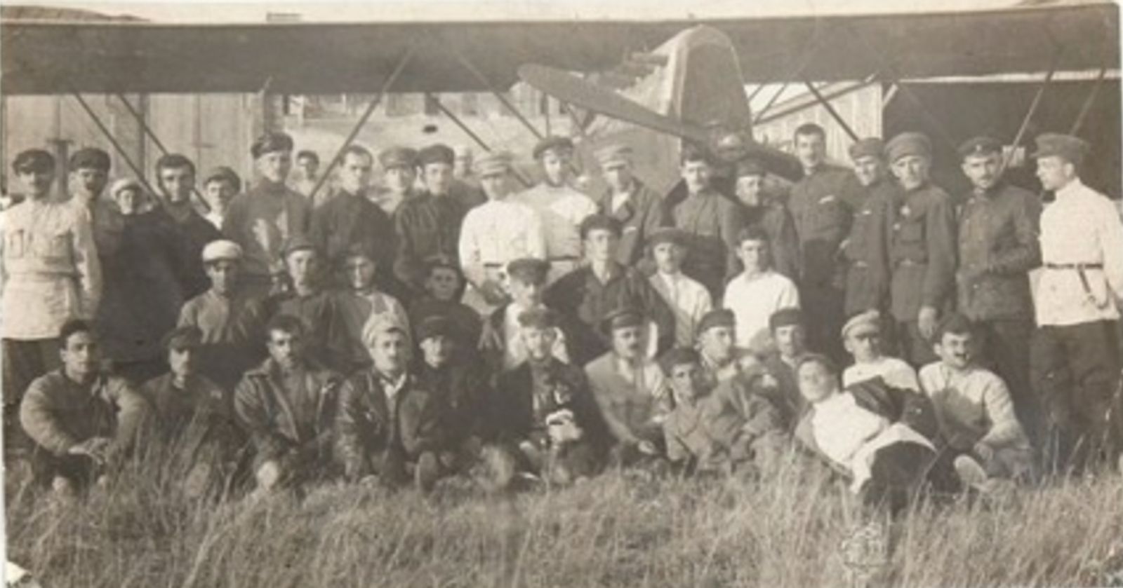 ქართველი ავიატორები 1921/22 წ.