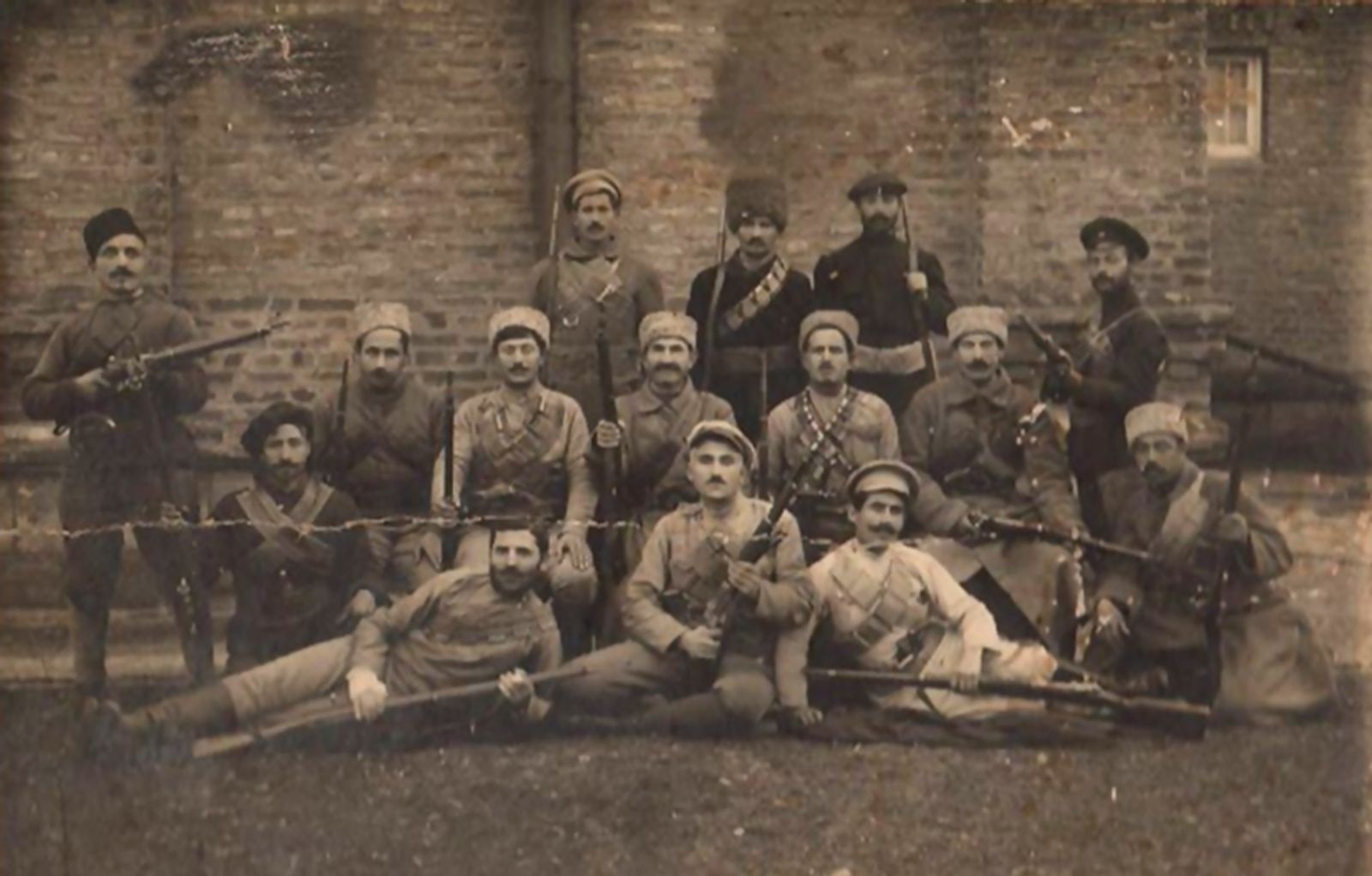 ქართლის II ბატალიონის წევრები. 1918 წ.