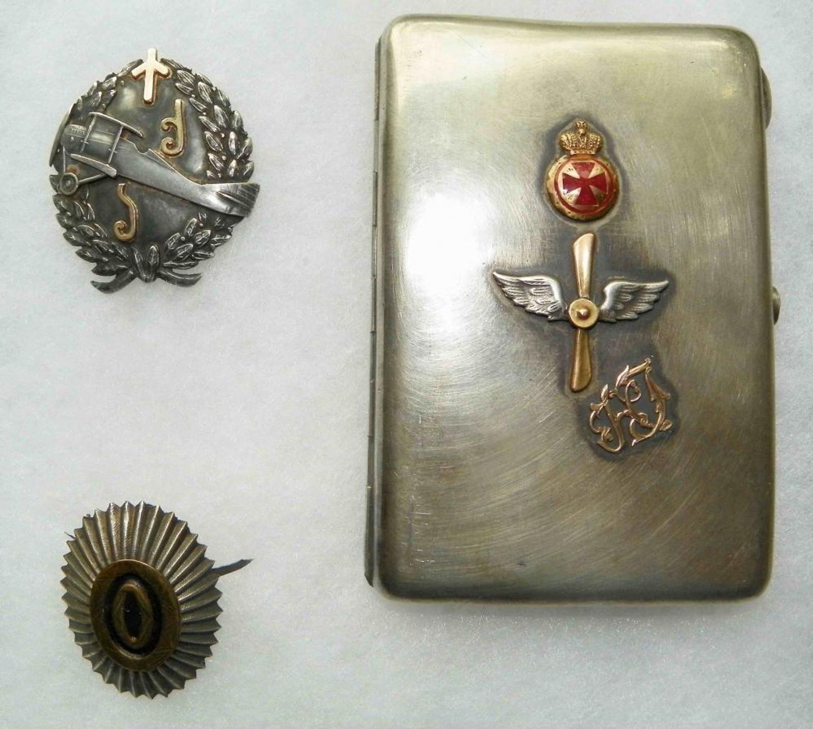 პილოტის პირადი ნივთები
