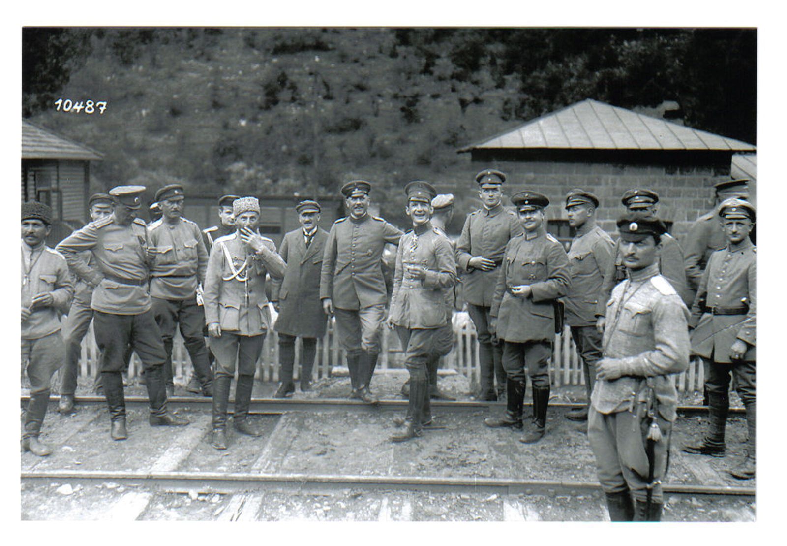 გენერალი გ. კვინიტაძე და გერმანელები