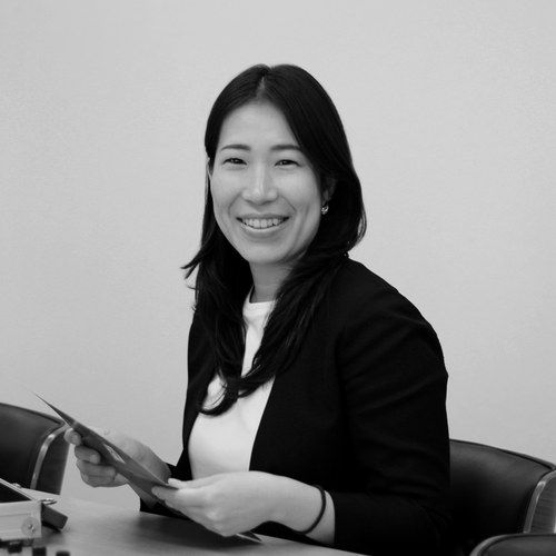 営業部マネージャー 松岡麻弥