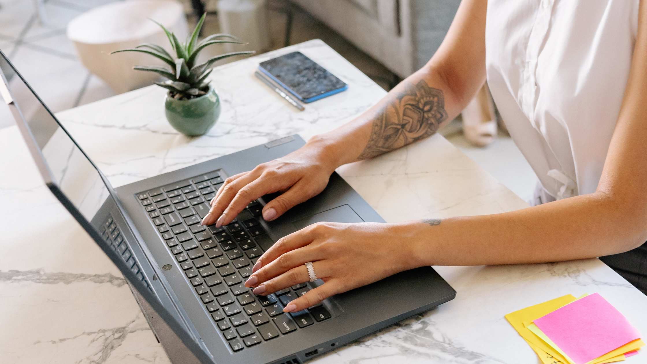 What a Business Concierge Actually Does (And Why Founders Love It) 