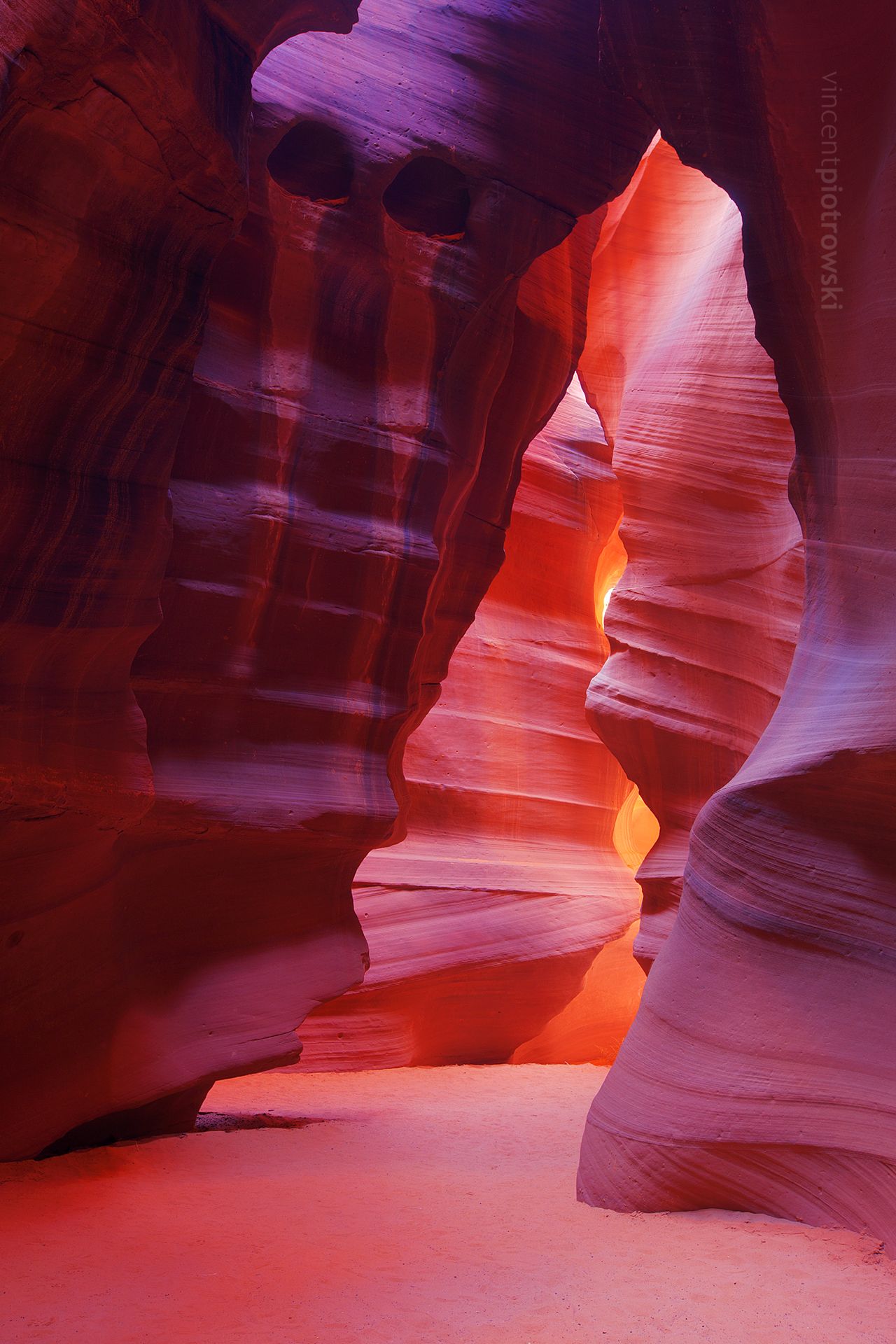 Upper Antelope Canyon in Arizona with beautiful lighting