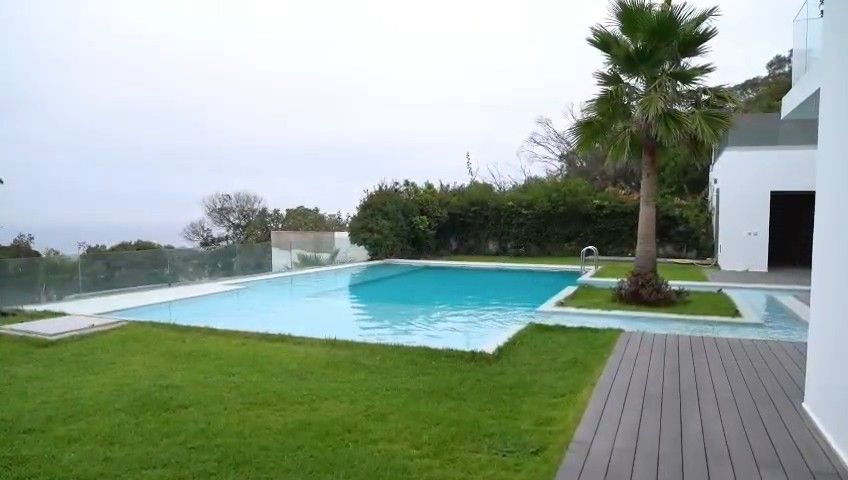 Modern 2-Story Villa with Pool, Garden, and Sports Facilities in Mtrakas, Achqar, Tangier photo 2