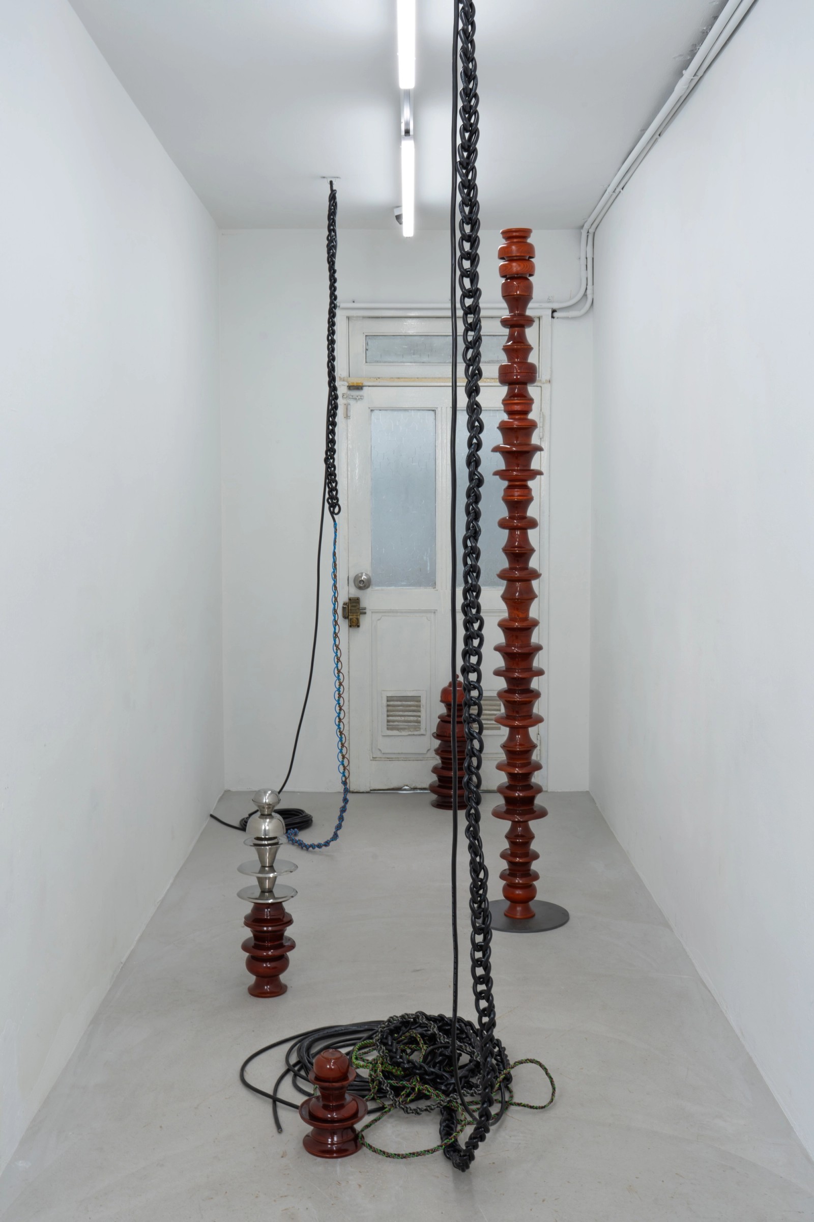 《EXCAVATORS (발굴자들)》