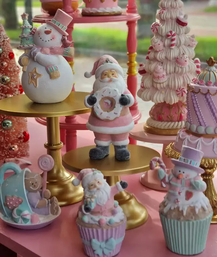 Unique and Luxury Christmas Decorations