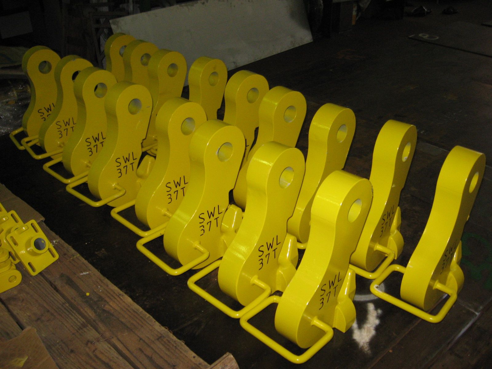 Manufactures 5