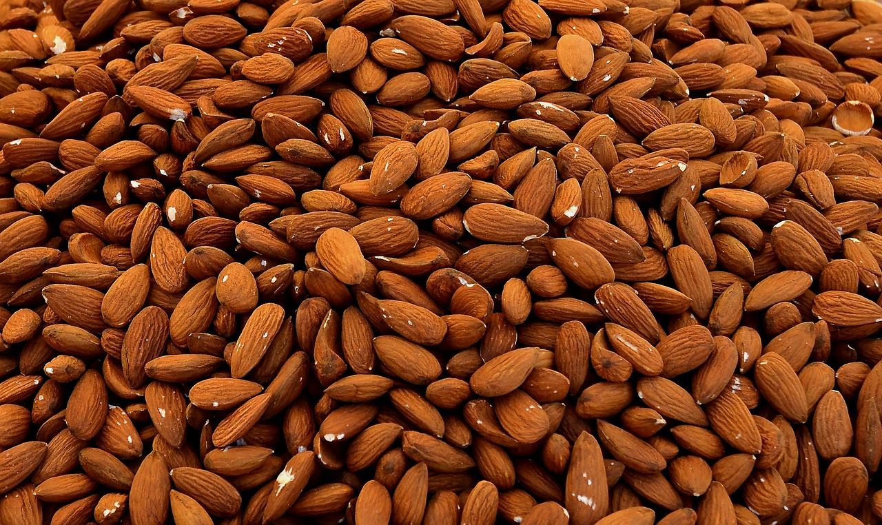 Quemar grasa abdominal con almendras